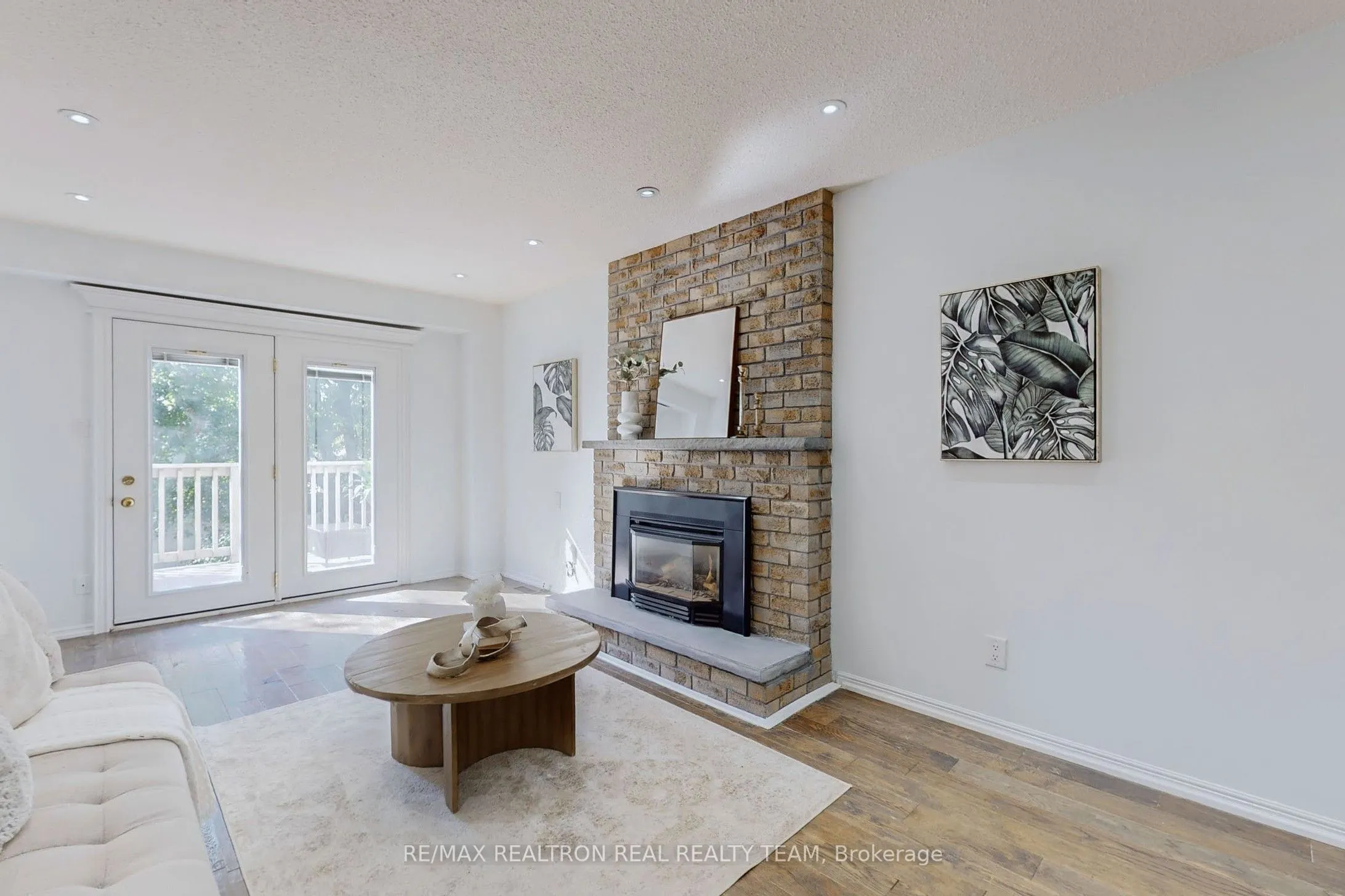 345 Regal Briar Street