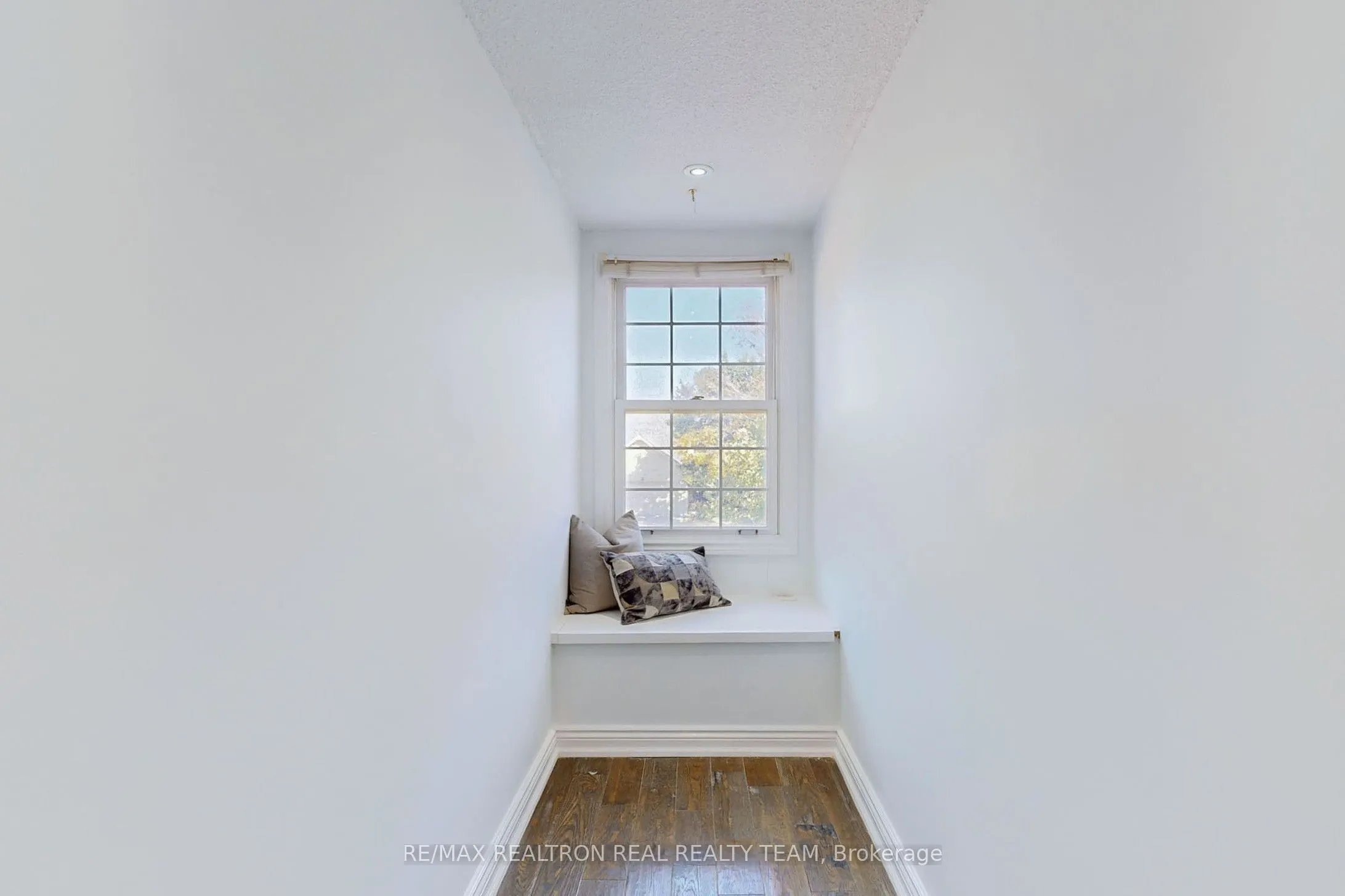 345 Regal Briar Street