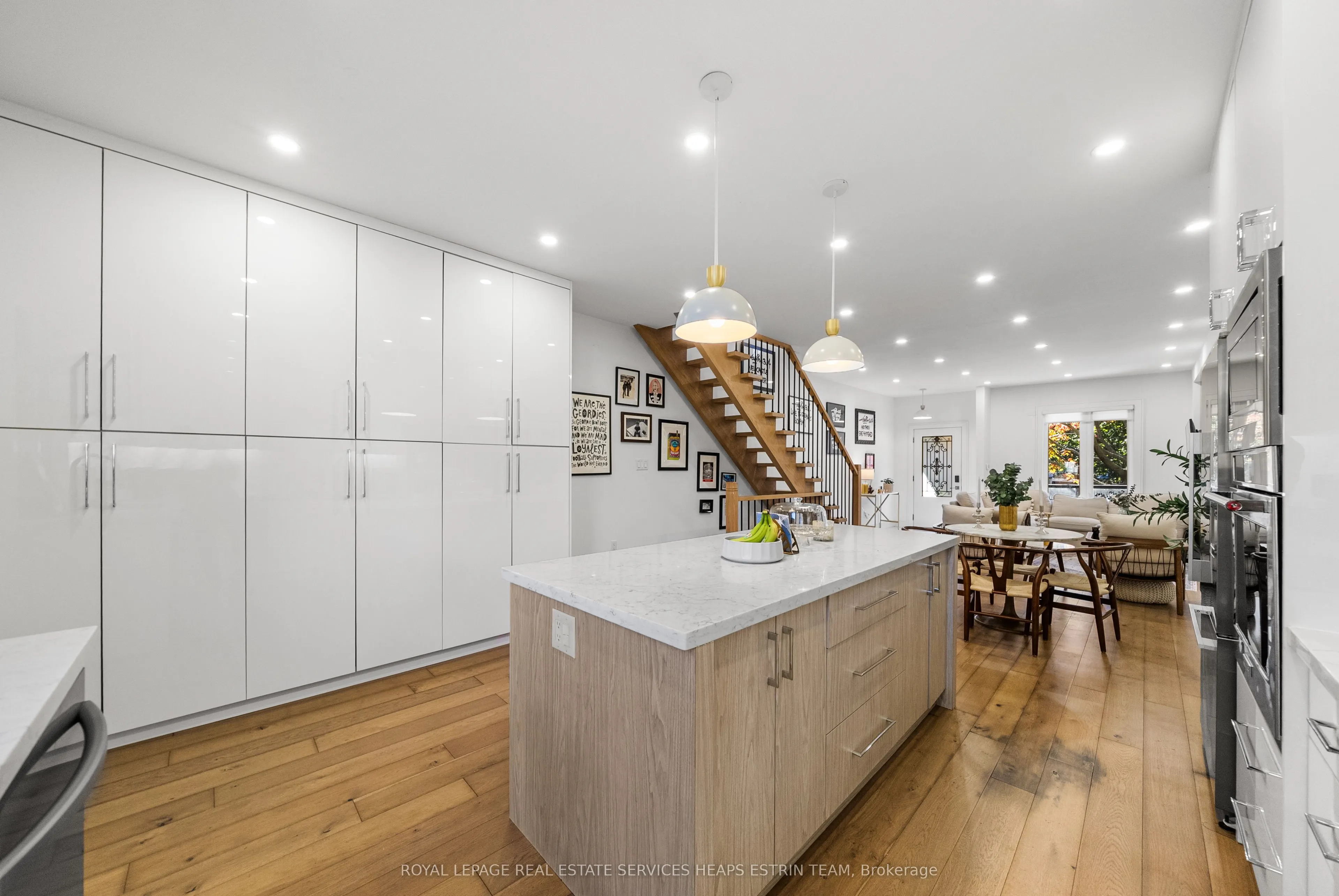 72 Harcourt Avenue