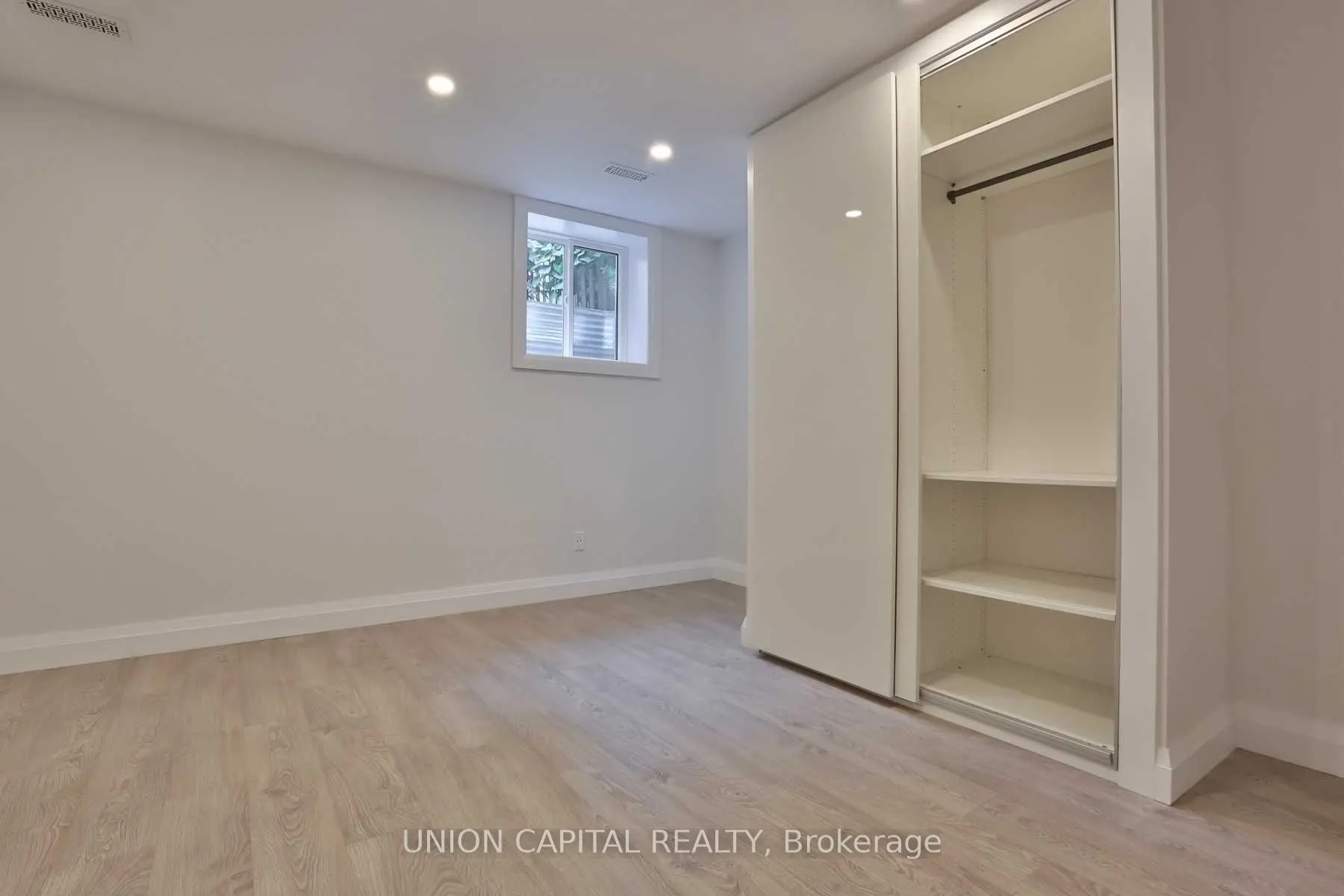 56 Ravina Crescent, #Main
