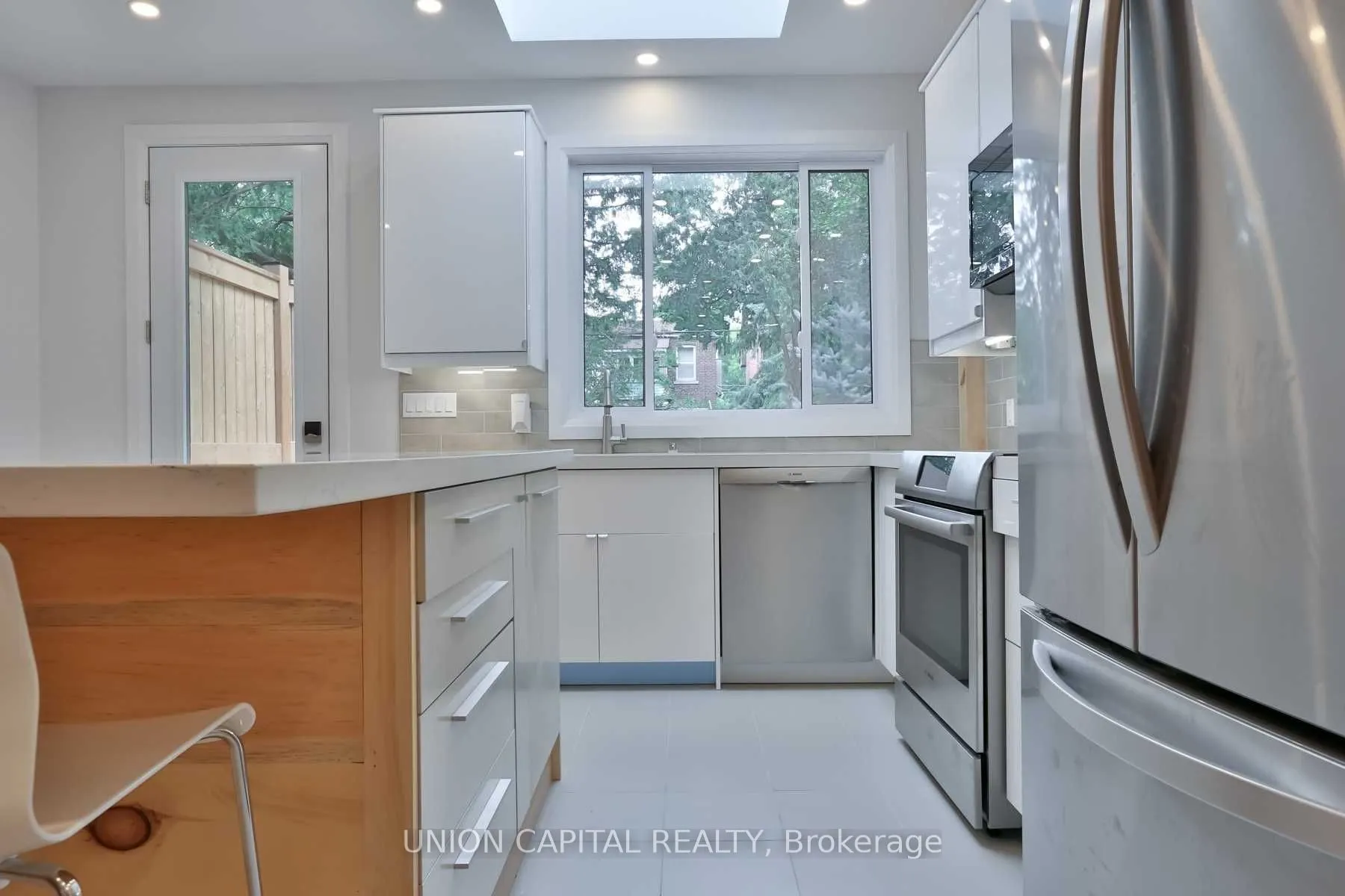 56 Ravina Crescent, #Main