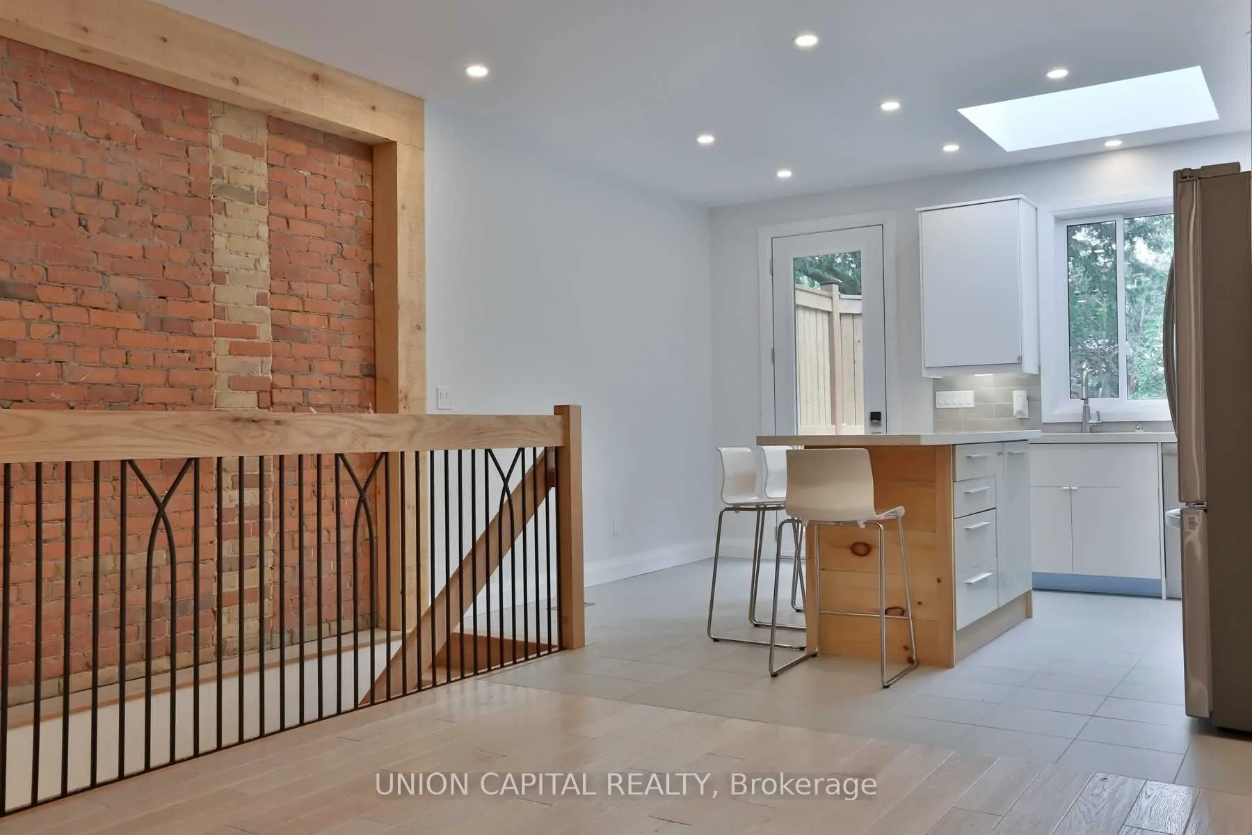 56 Ravina Crescent, #Main