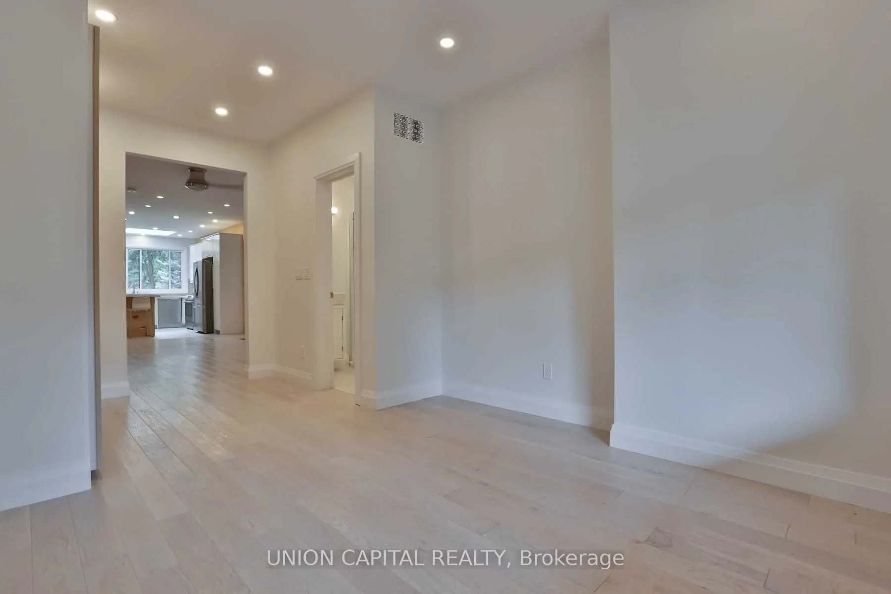 56 Ravina Crescent, #Main