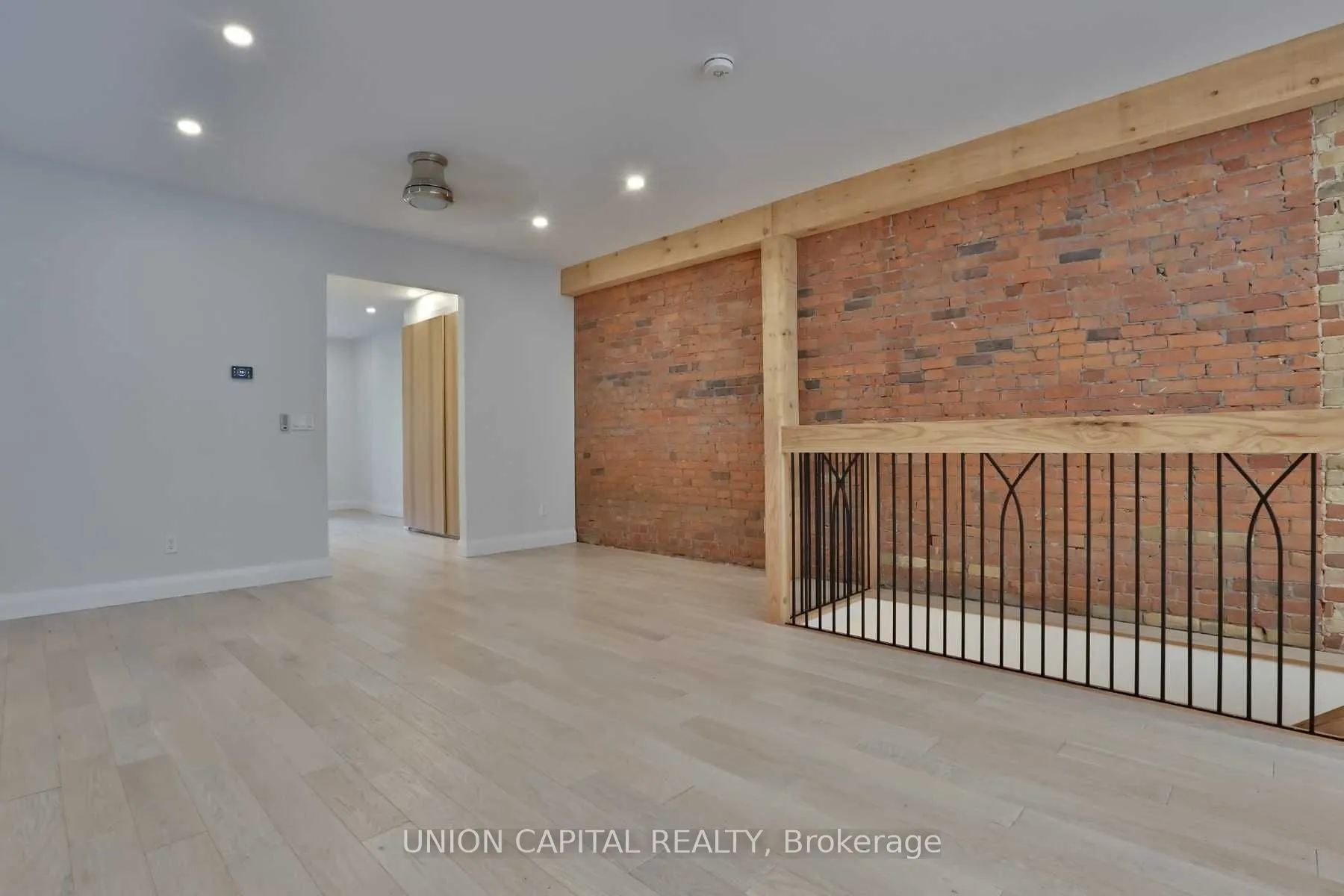 56 Ravina Crescent, #Main