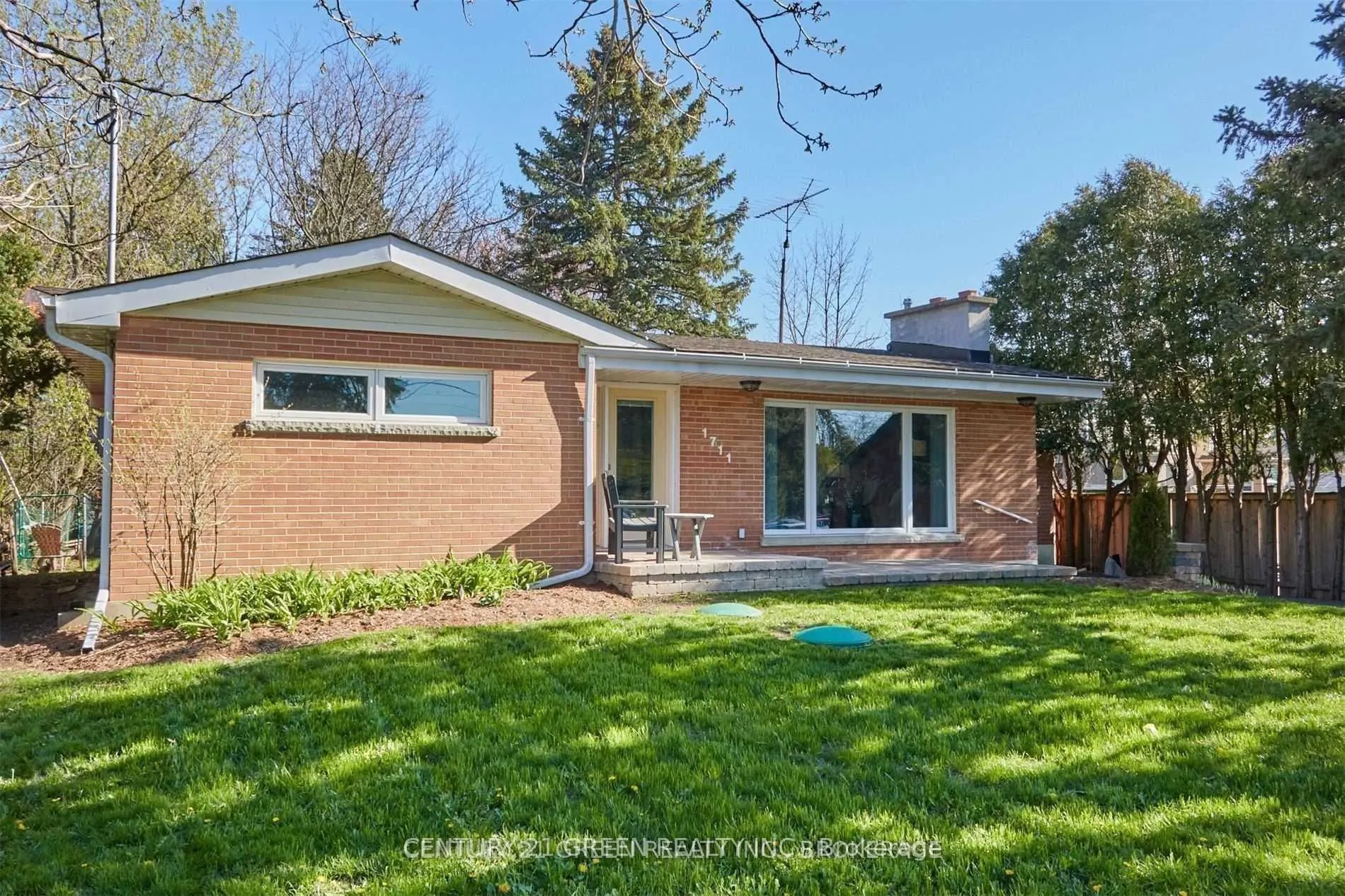 1711 Highway 2 Street