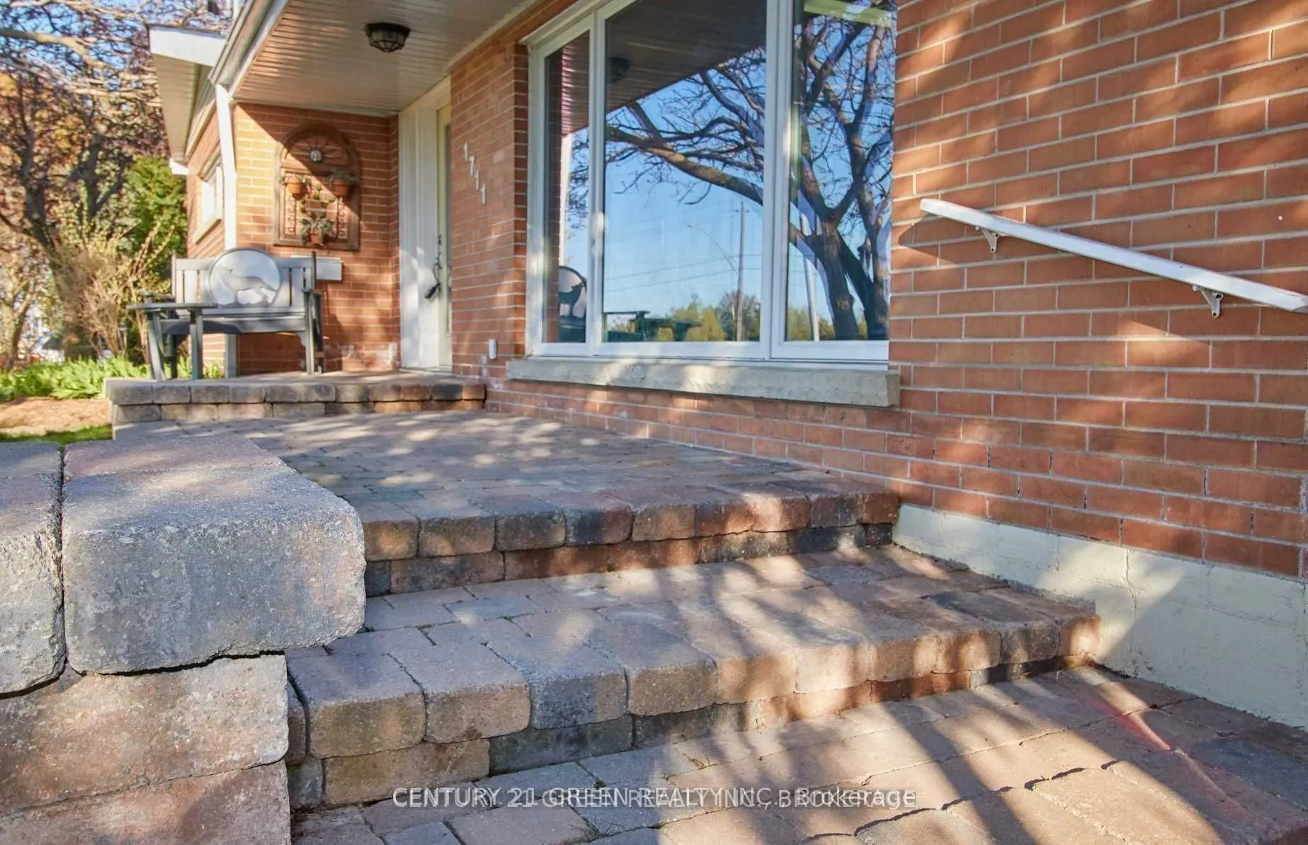 1711 Highway 2 Street