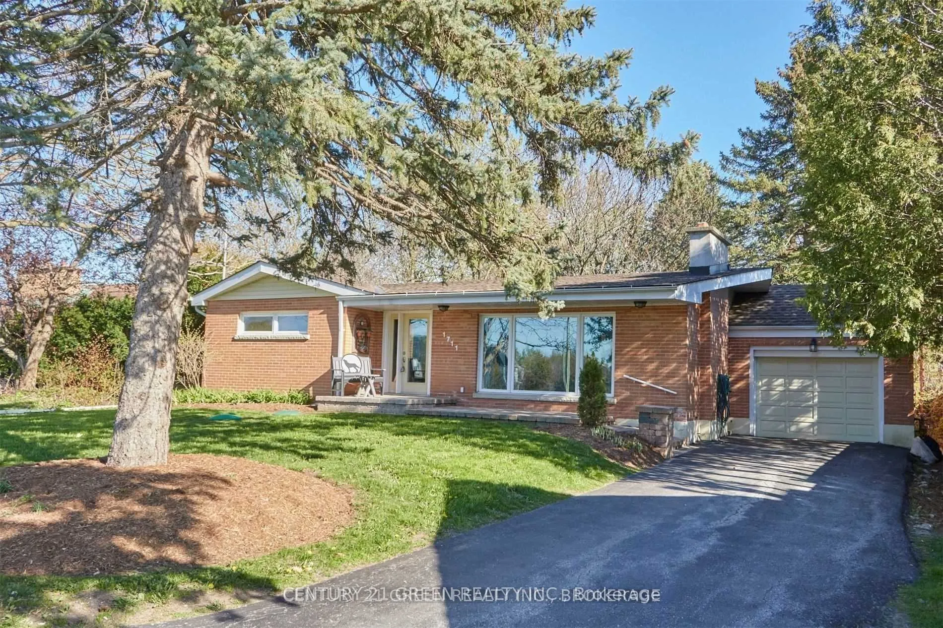 1711 Highway 2 Street