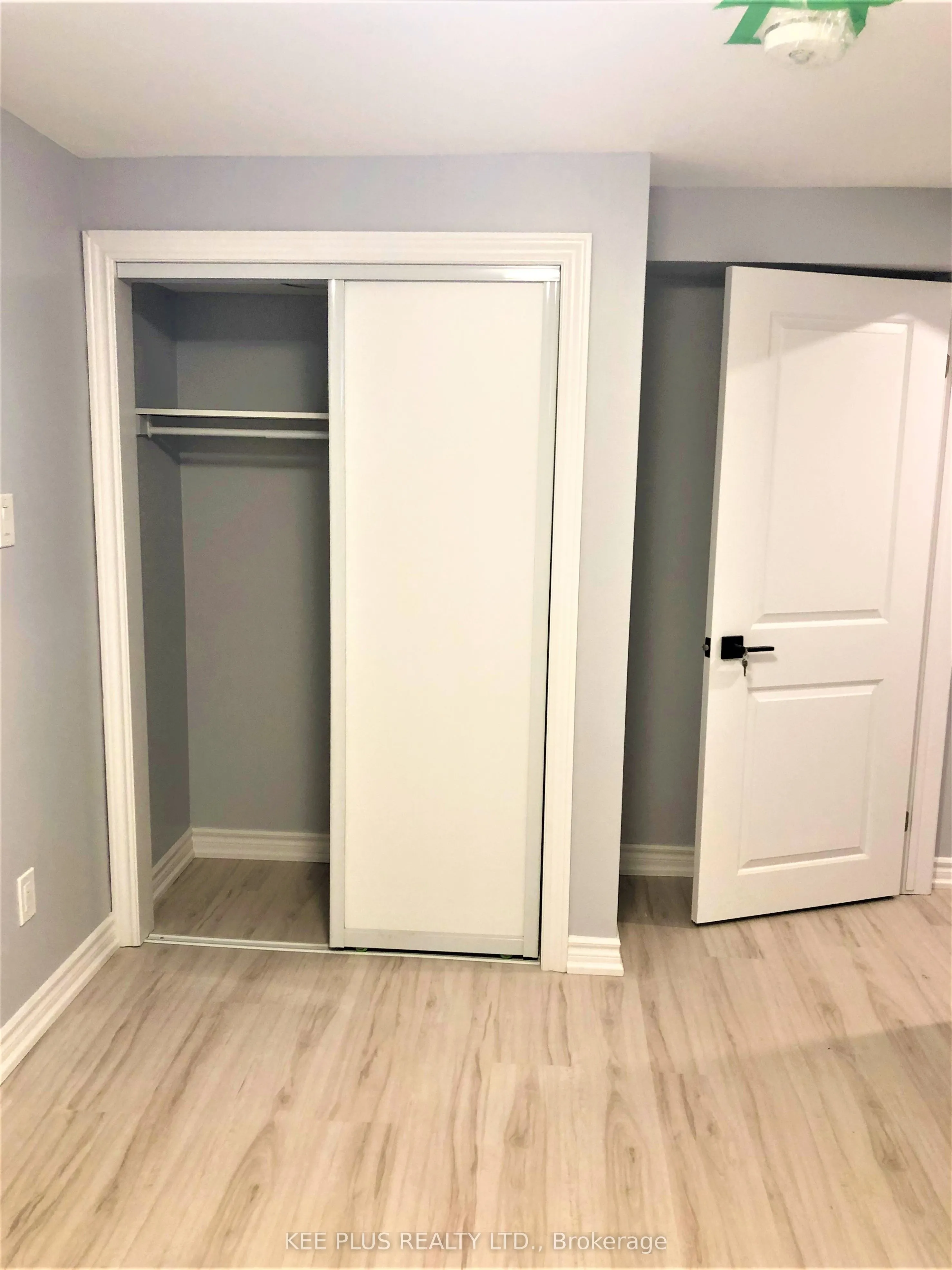 390 Leslie Street, #basement