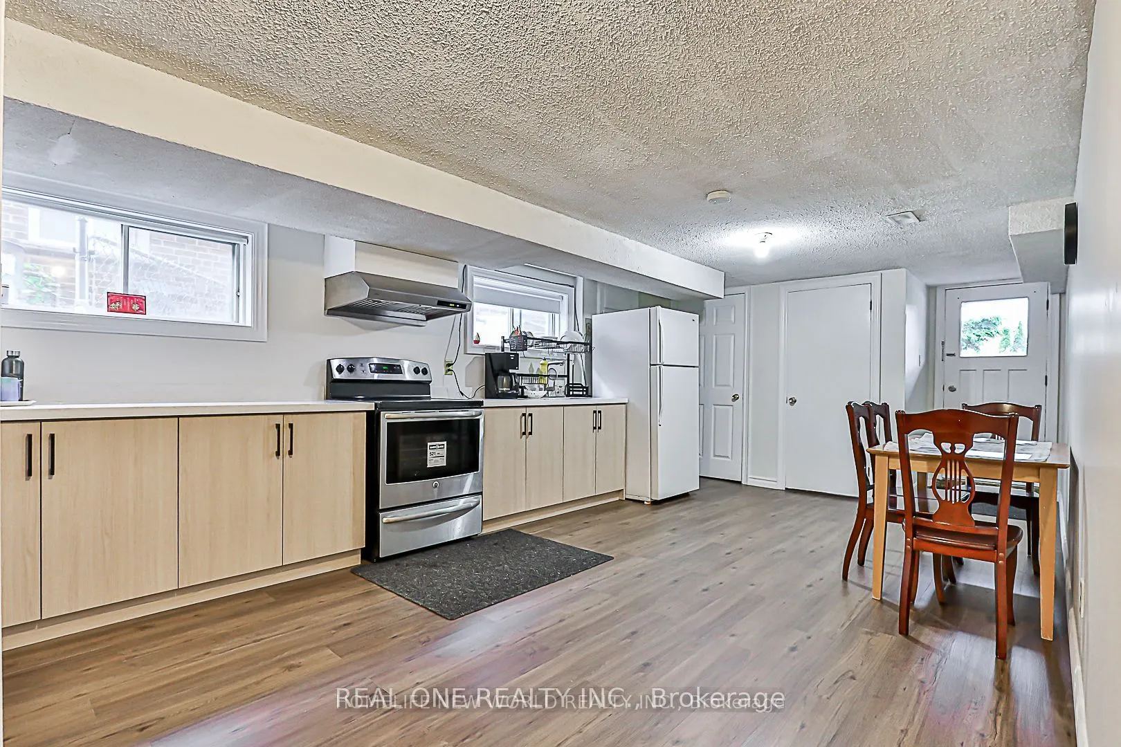 31 Terryhill Crescent