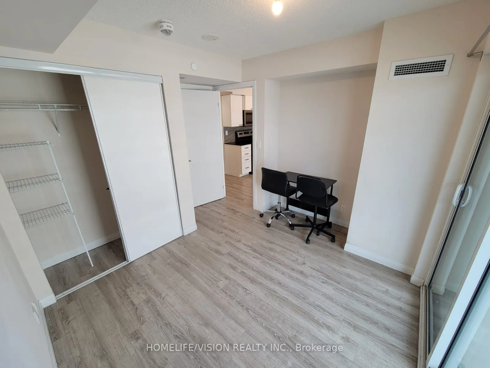 2152 Lawrence Avenue E, #604