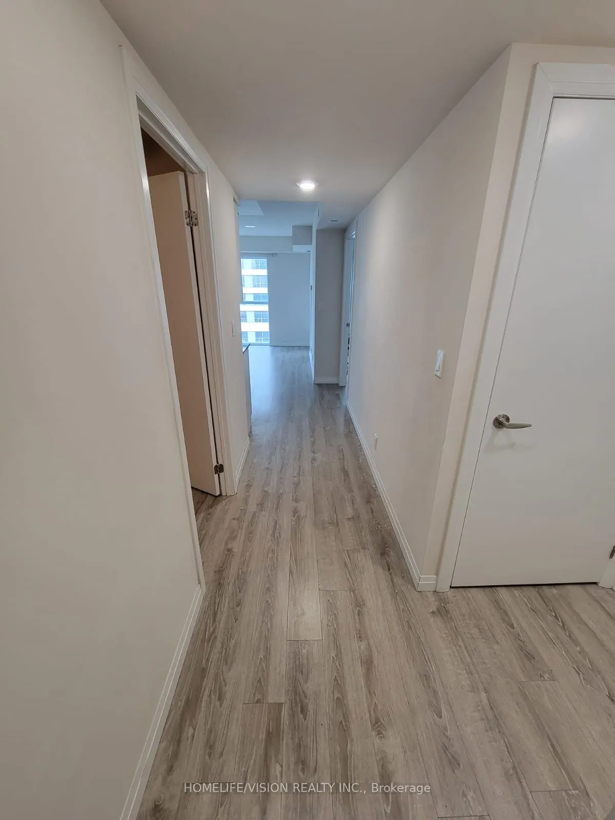 2152 Lawrence Avenue E, #604