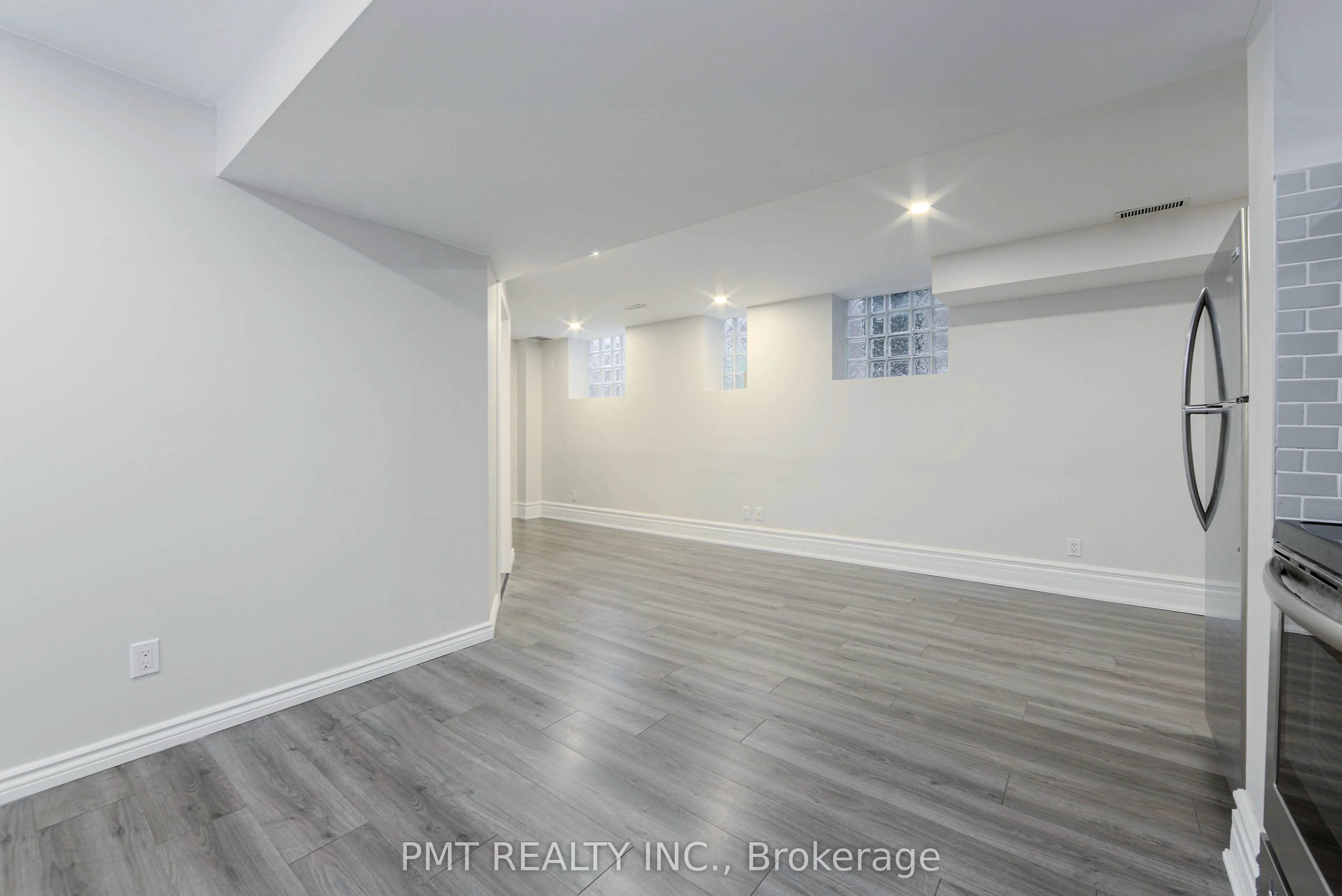1273 Pape Avenue, #Lower