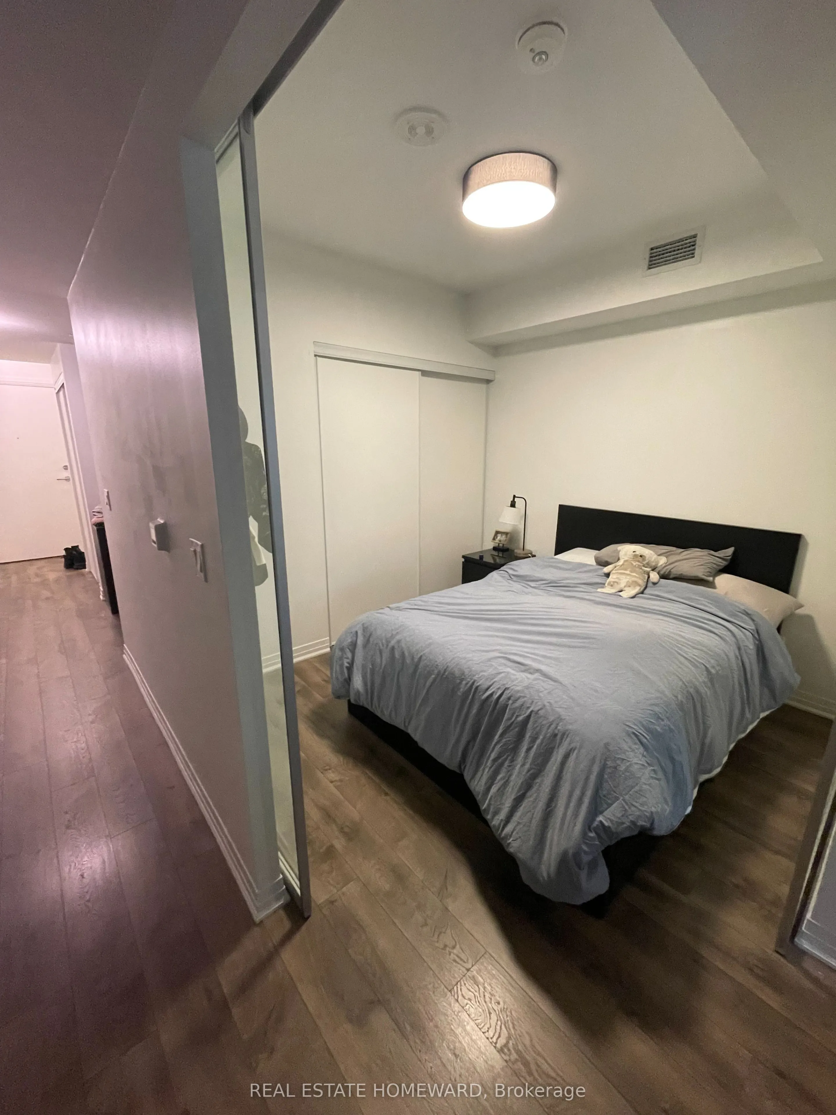 1630 Queen Street, #213