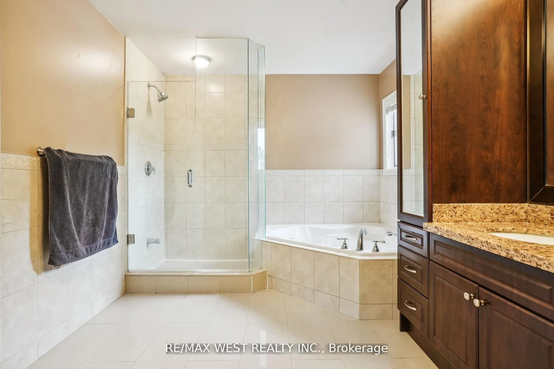 81 Woodview Drive
