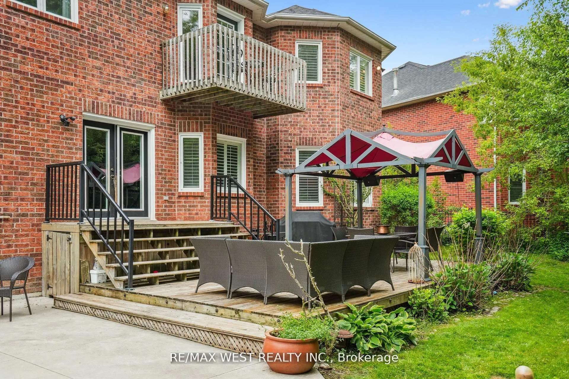 81 Woodview Drive