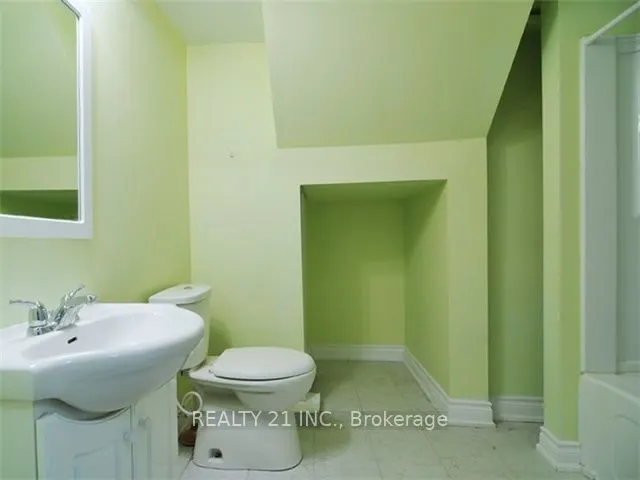 11 Heale Avenue