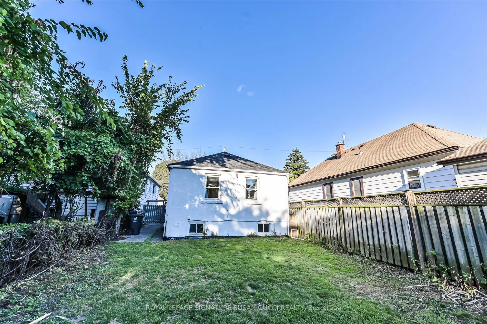 90 Meighen Avenue