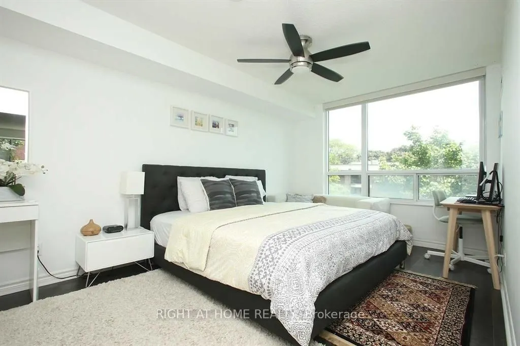 68 Grangeway Avenue, #210