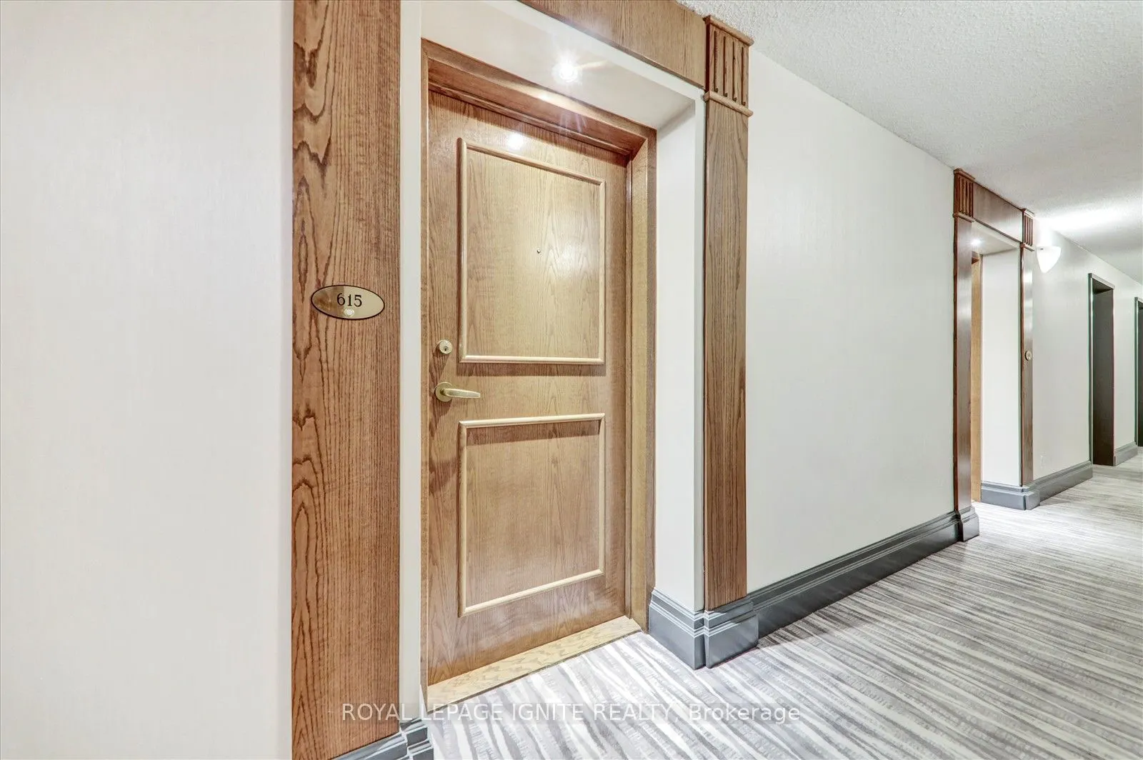 11 Lee Centre Drive, #615