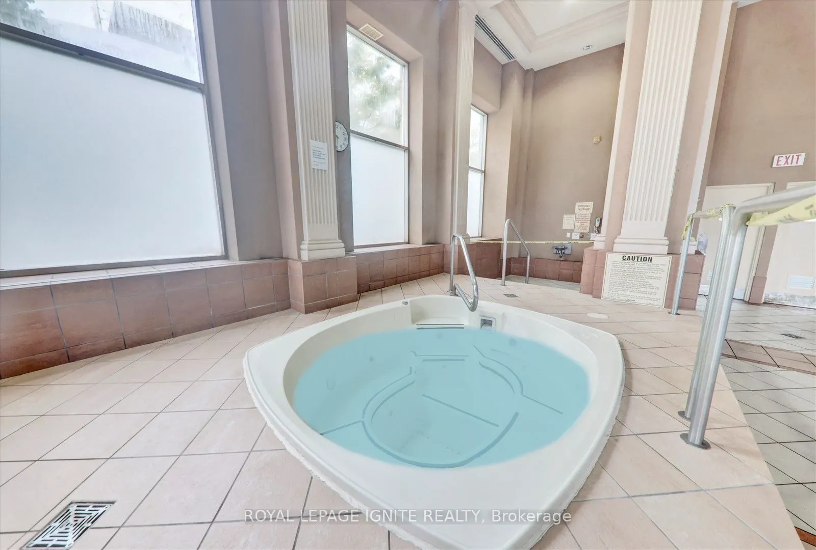 11 Lee Centre Drive, #615