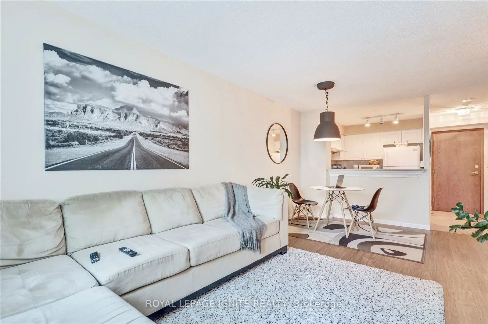11 Lee Centre Drive, #615
