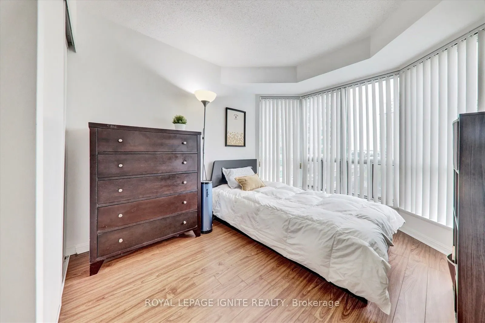 11 Lee Centre Drive, #615