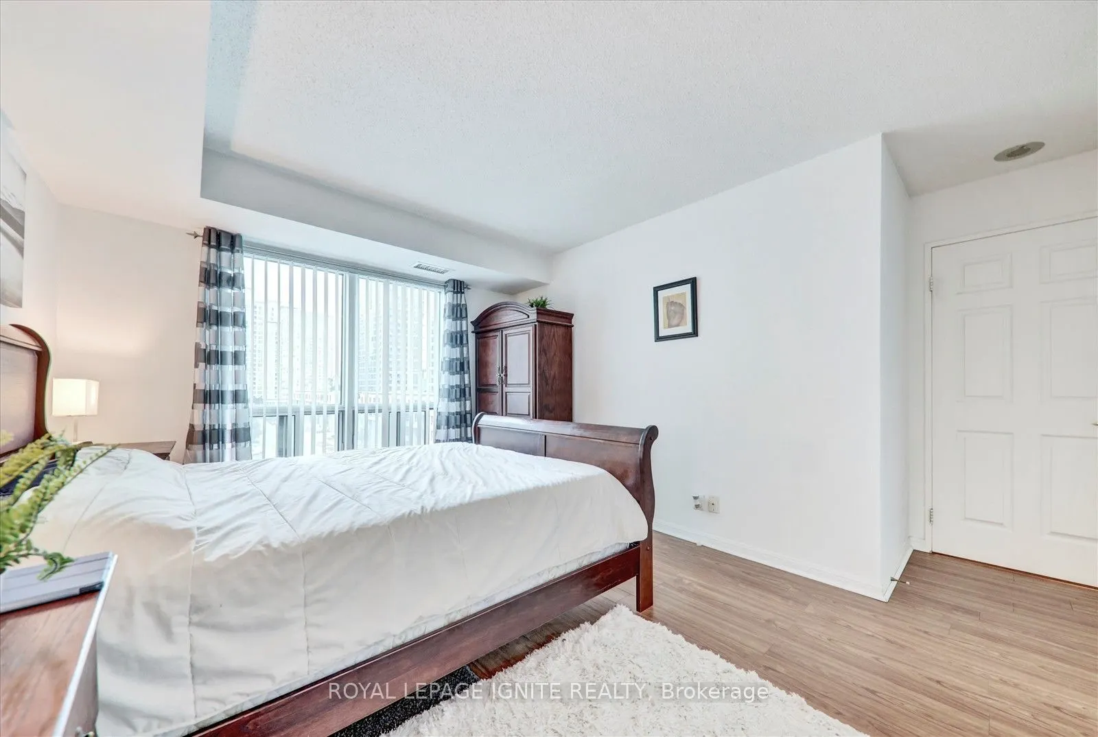 11 Lee Centre Drive, #615