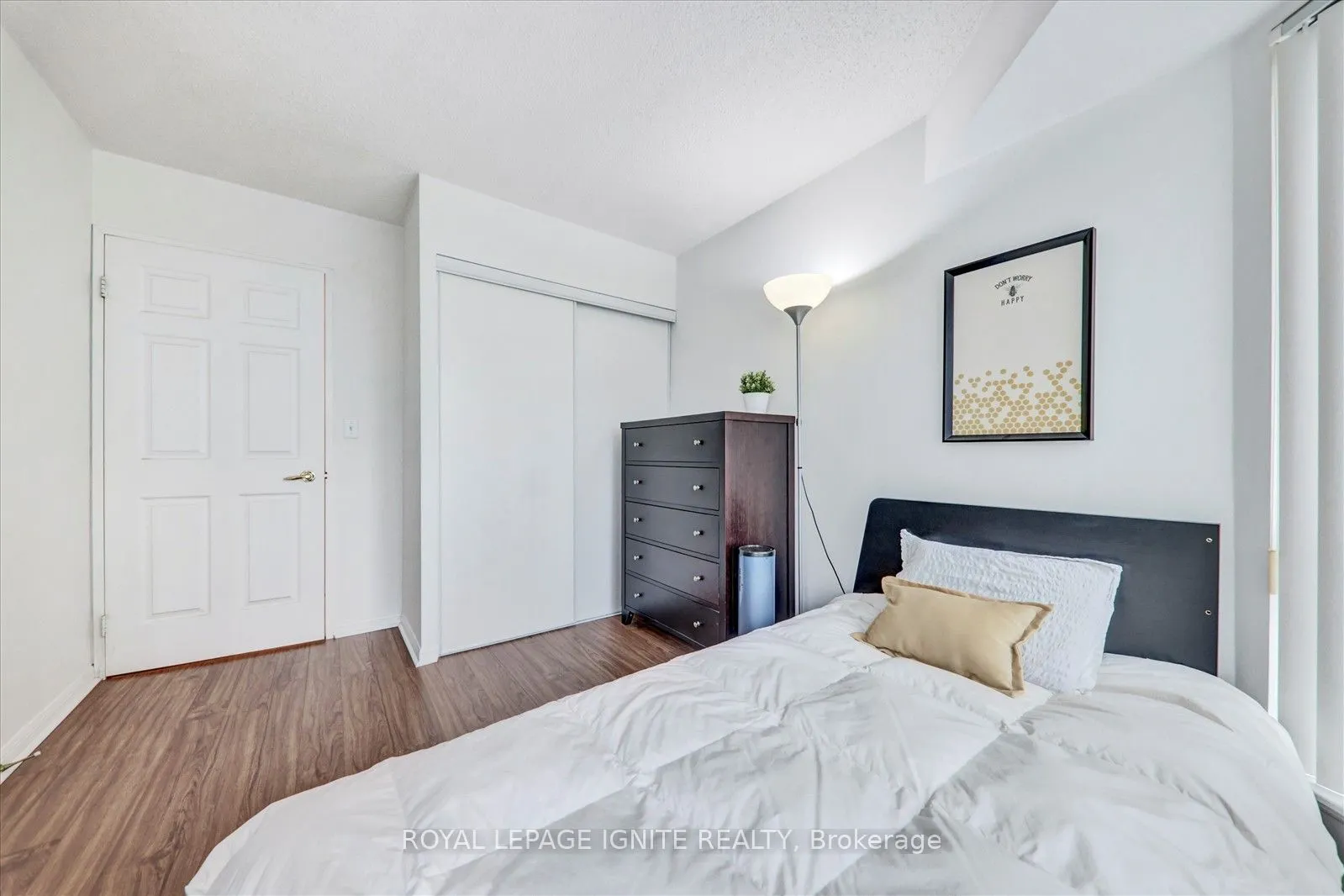 11 Lee Centre Drive, #615