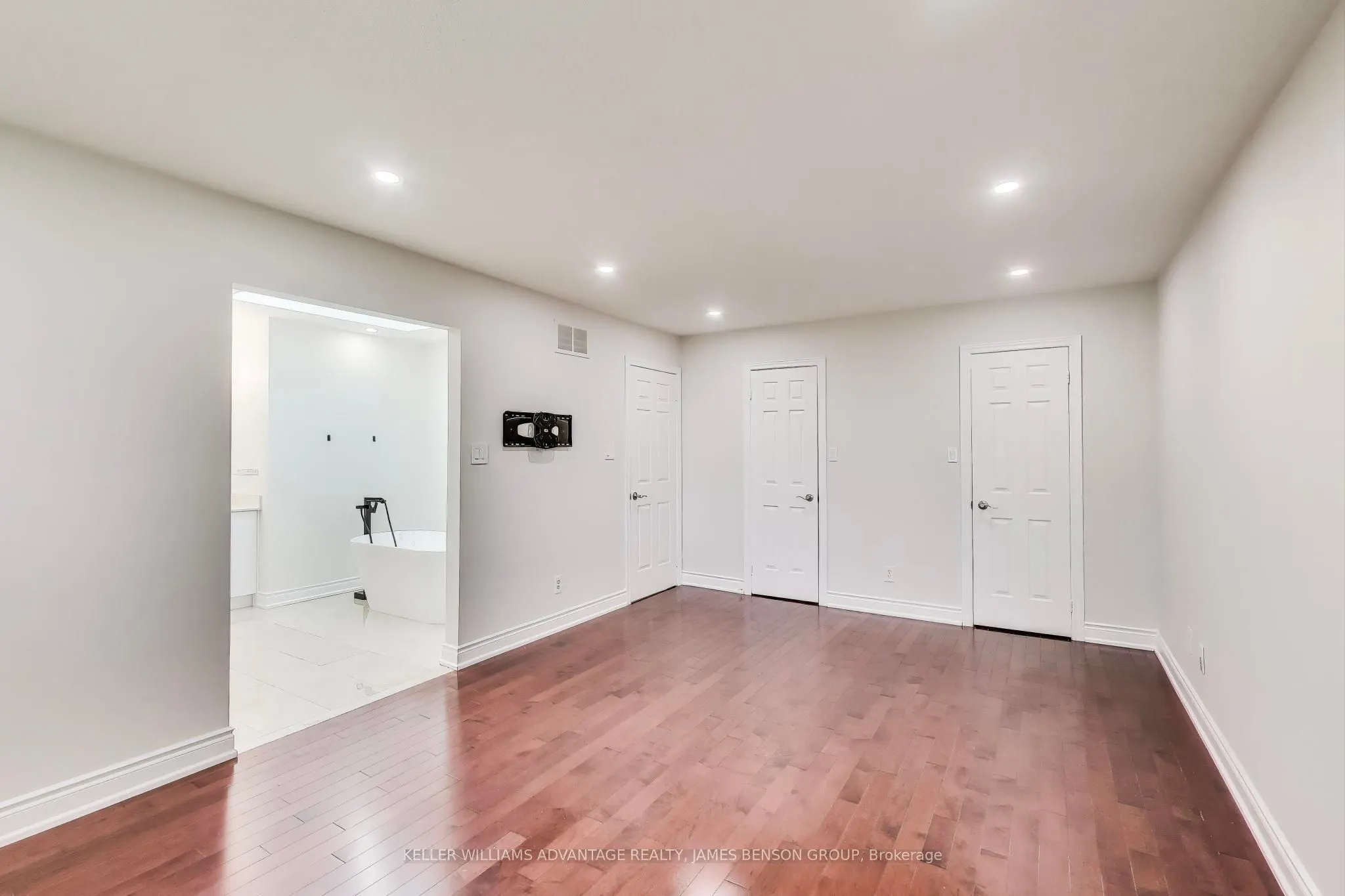 418 Victor Court