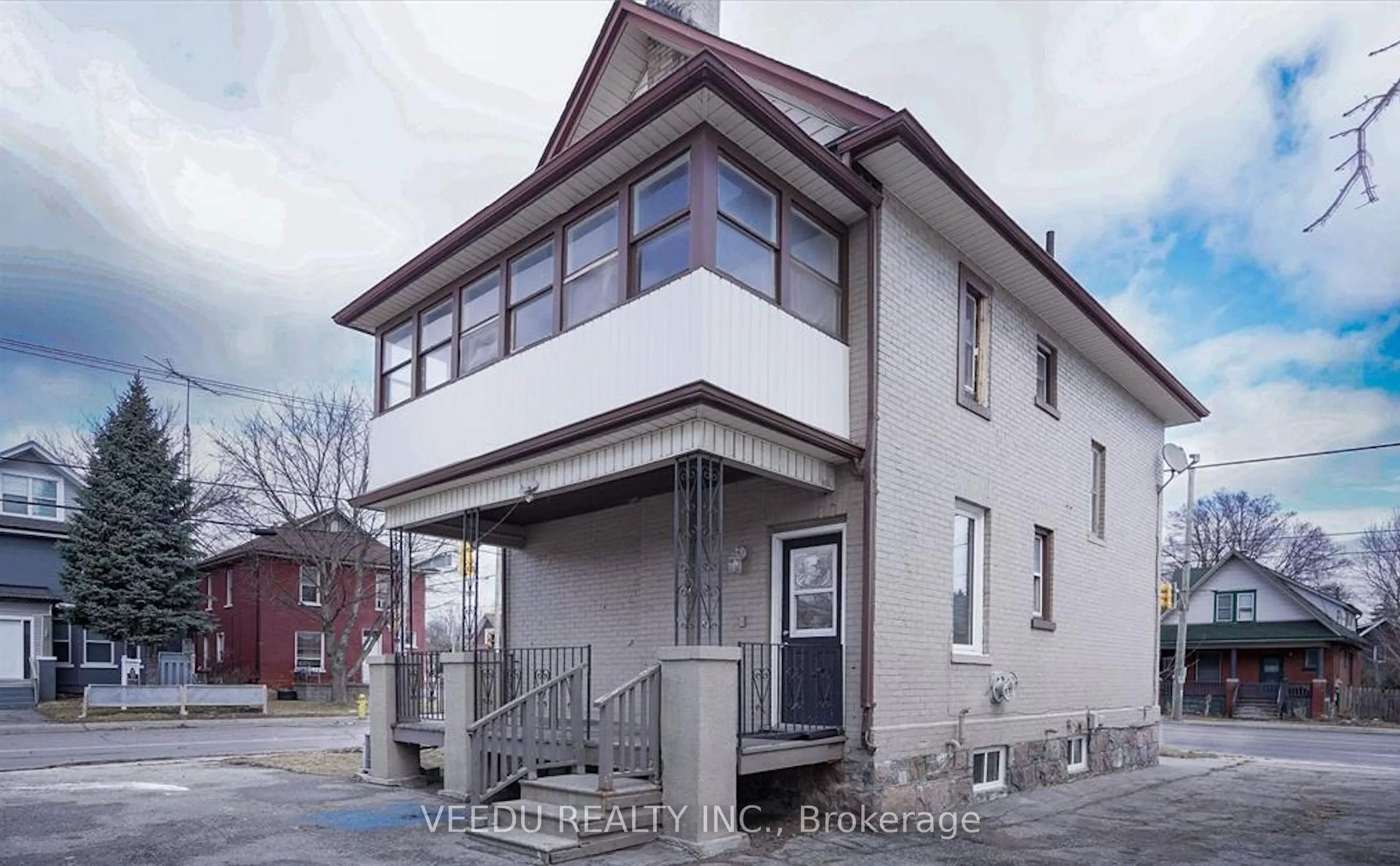 42 Ritson Road S