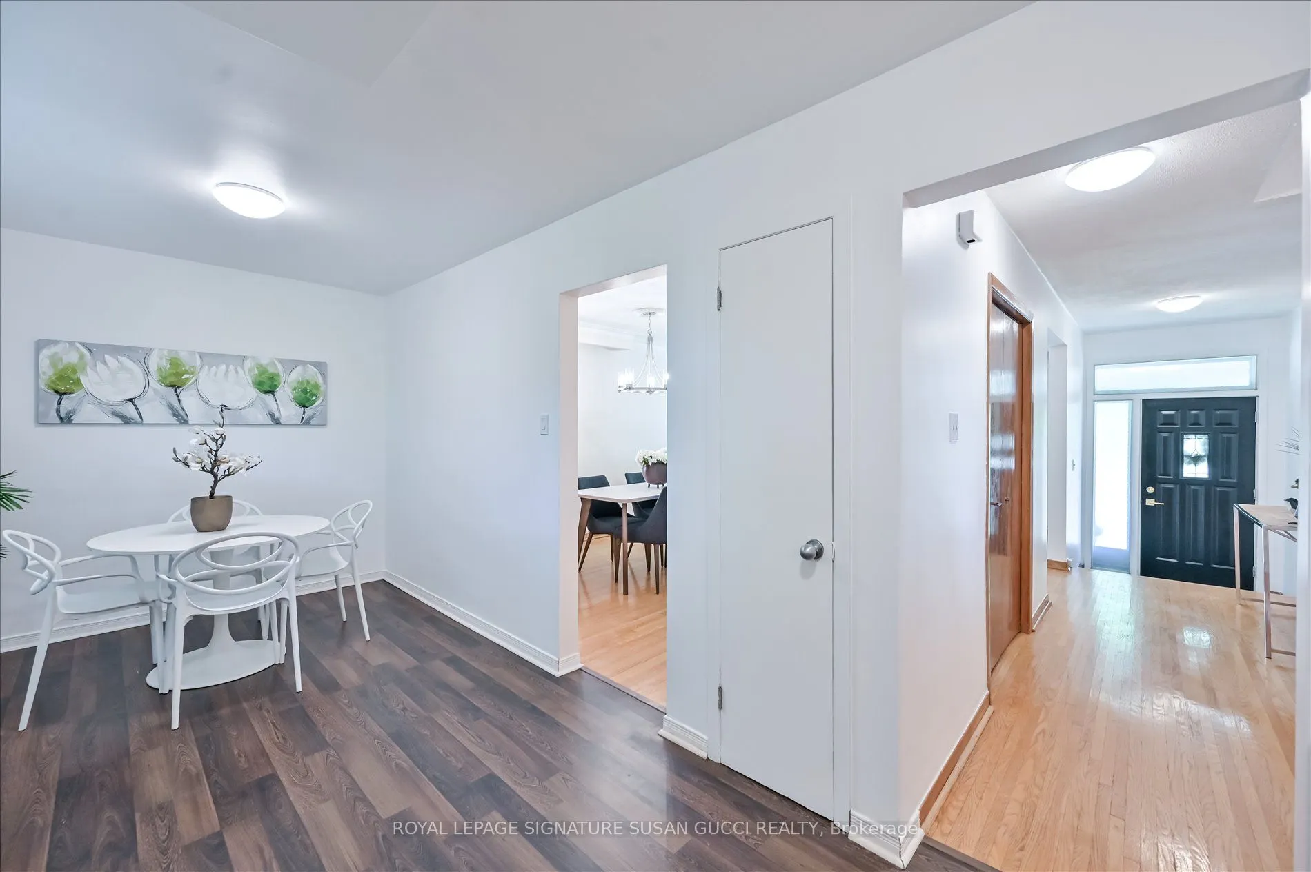 16 Munford Crescent