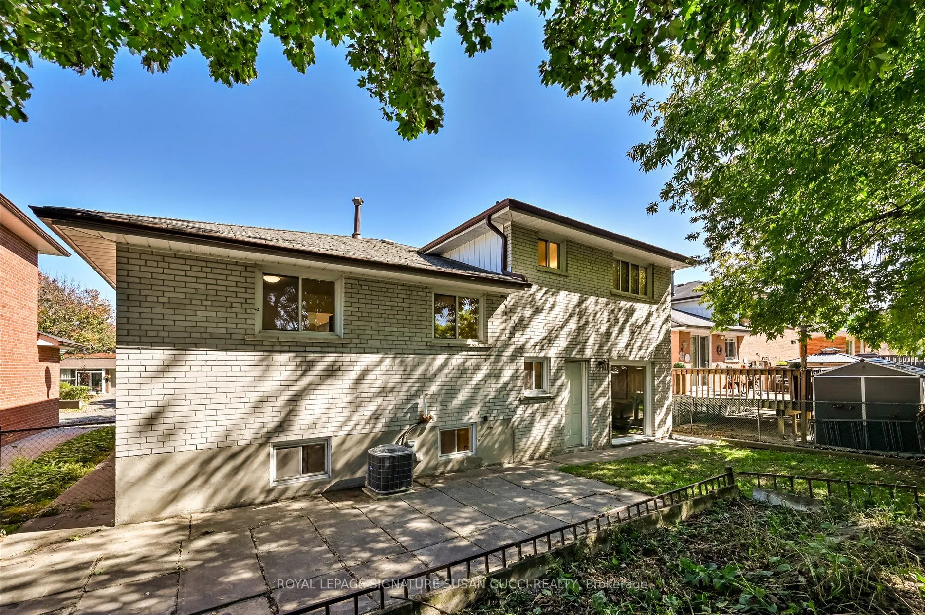 16 Munford Crescent