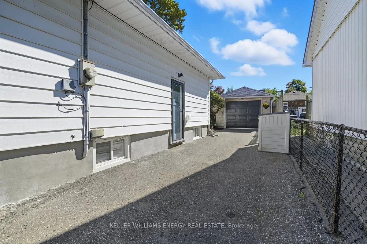 233 Greenwood Avenue