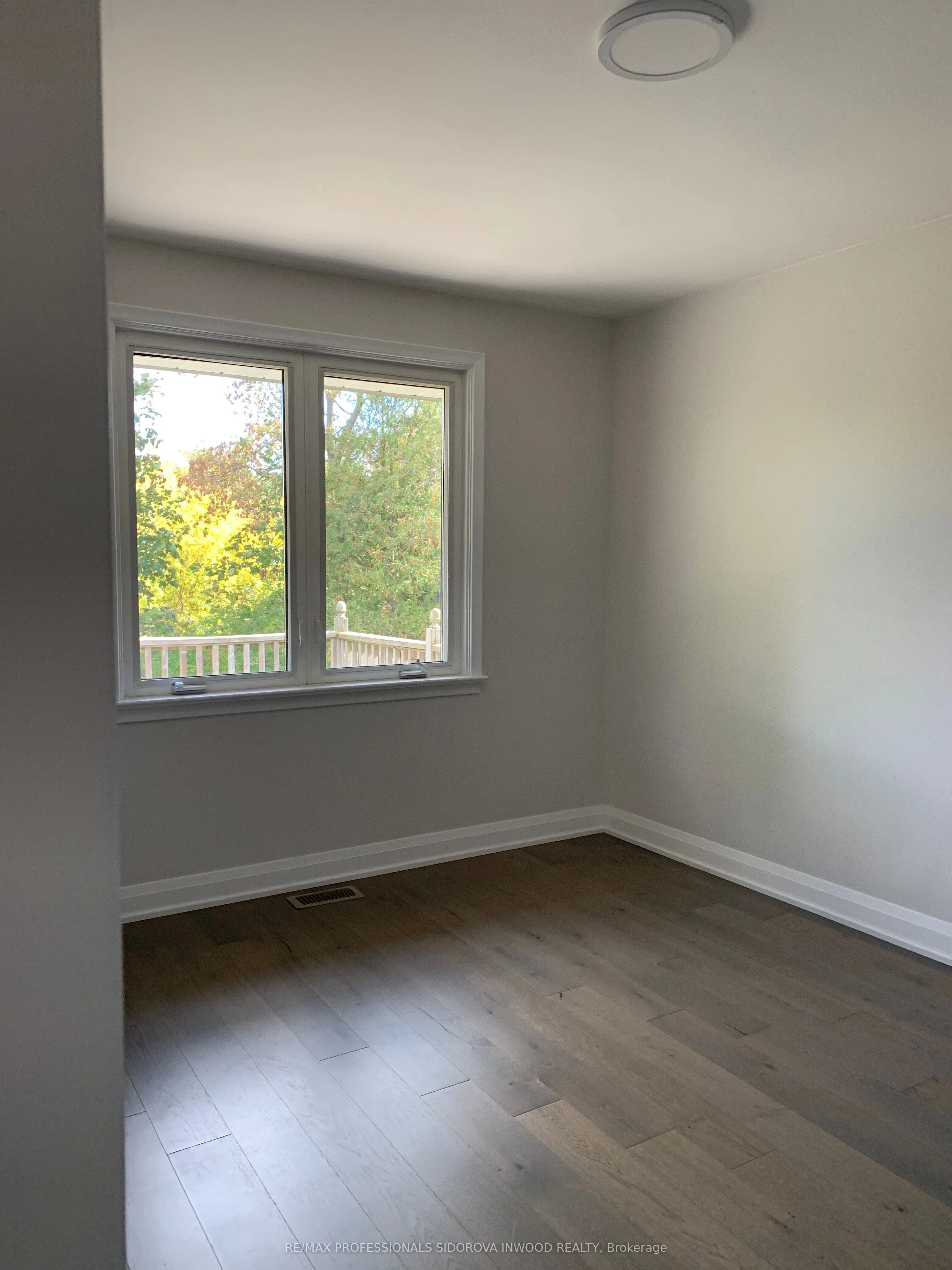 54 Graylee Avenue, #Main
