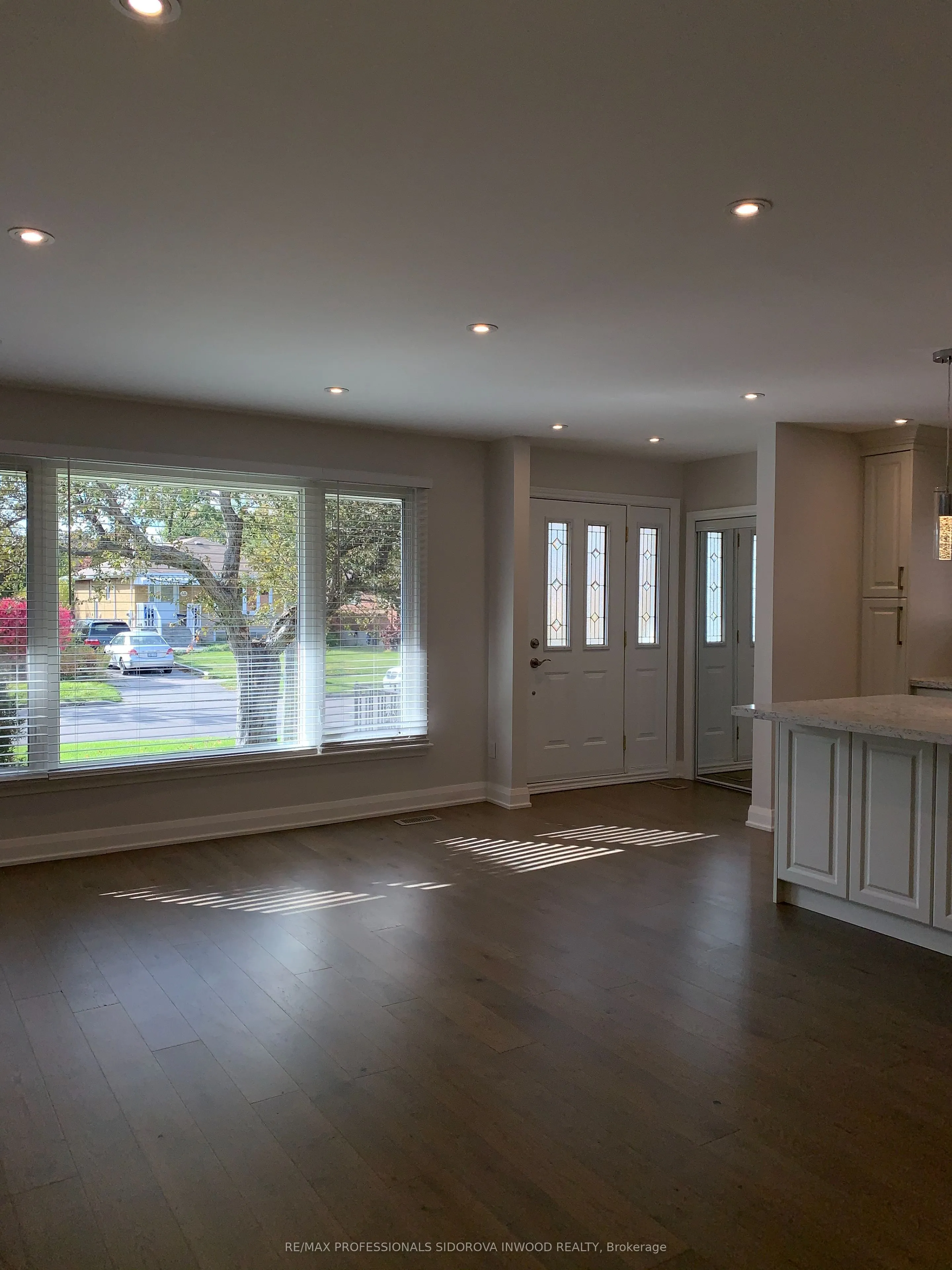 54 Graylee Avenue, #Main