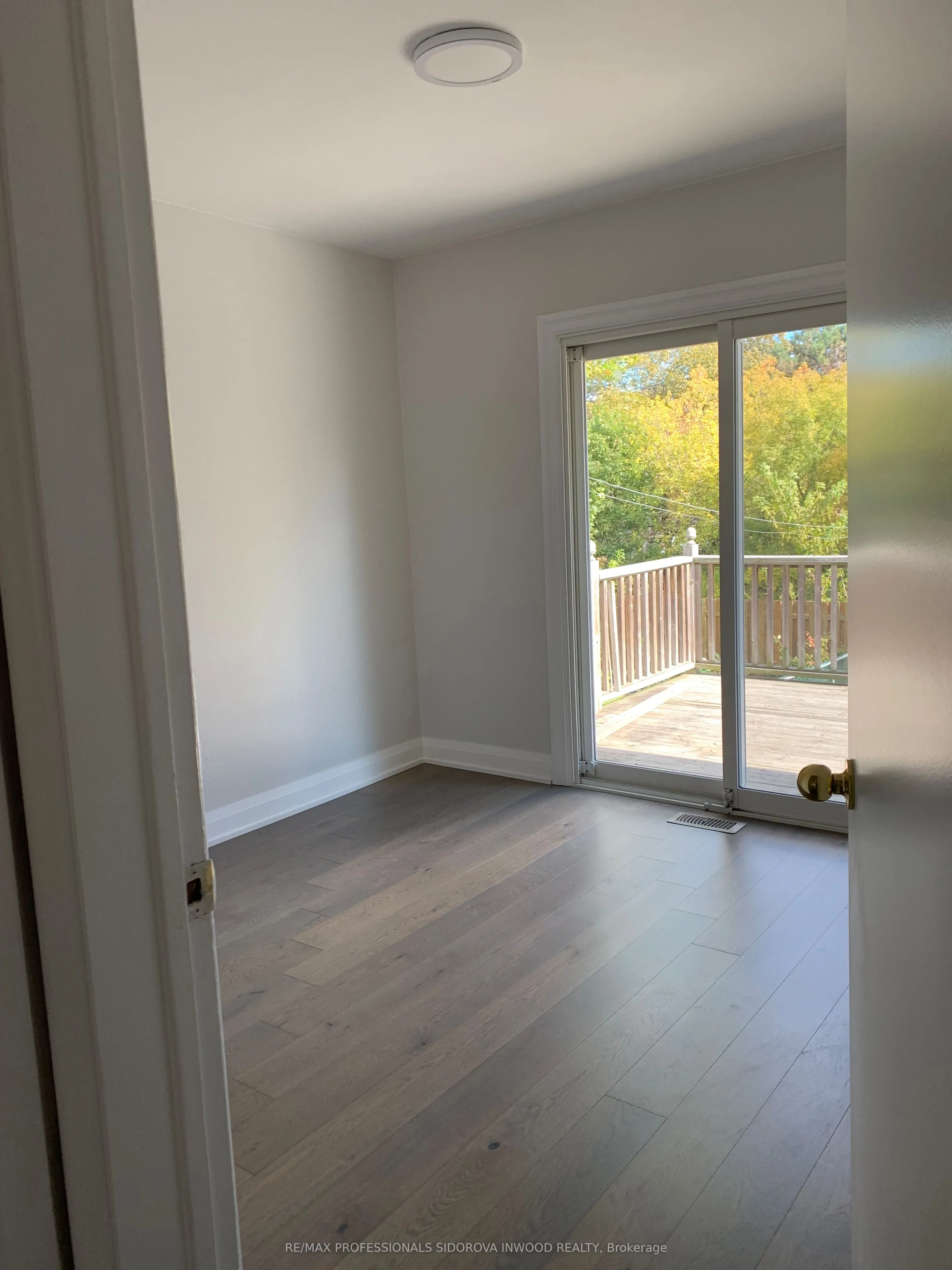 54 Graylee Avenue, #Main