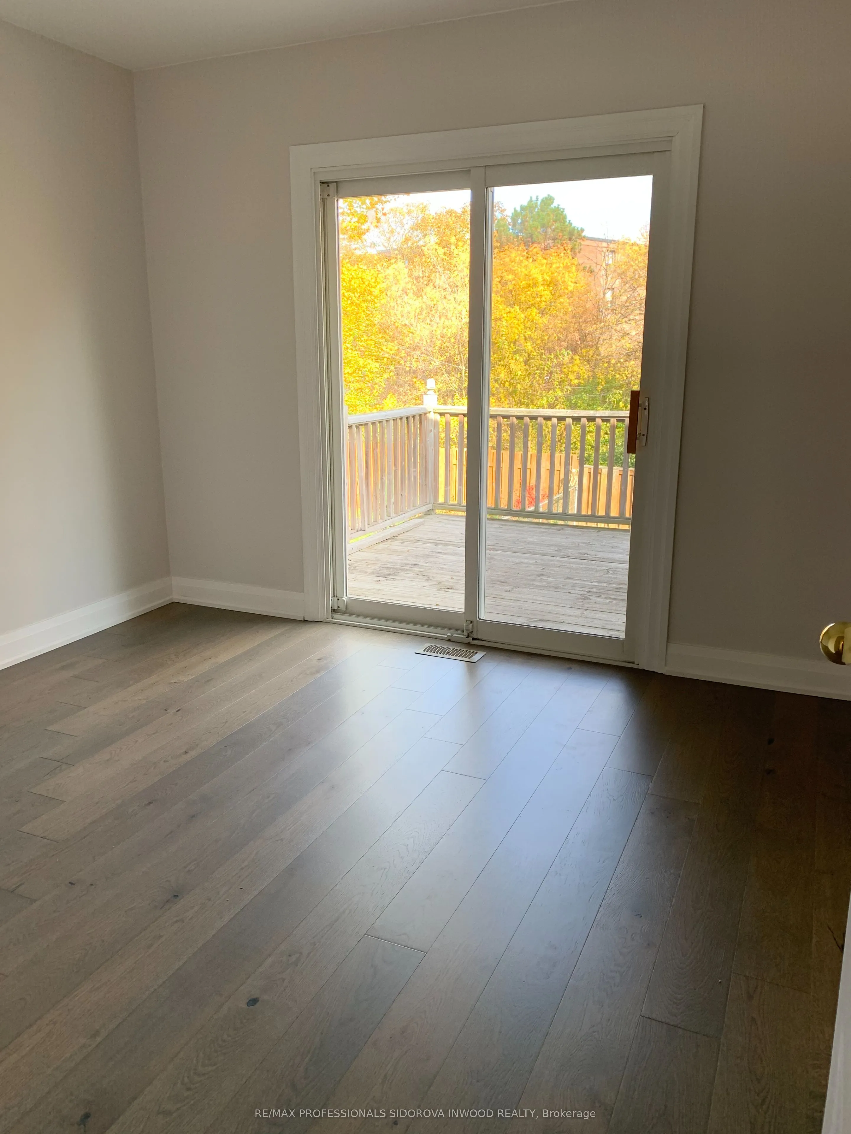 54 Graylee Avenue, #Main
