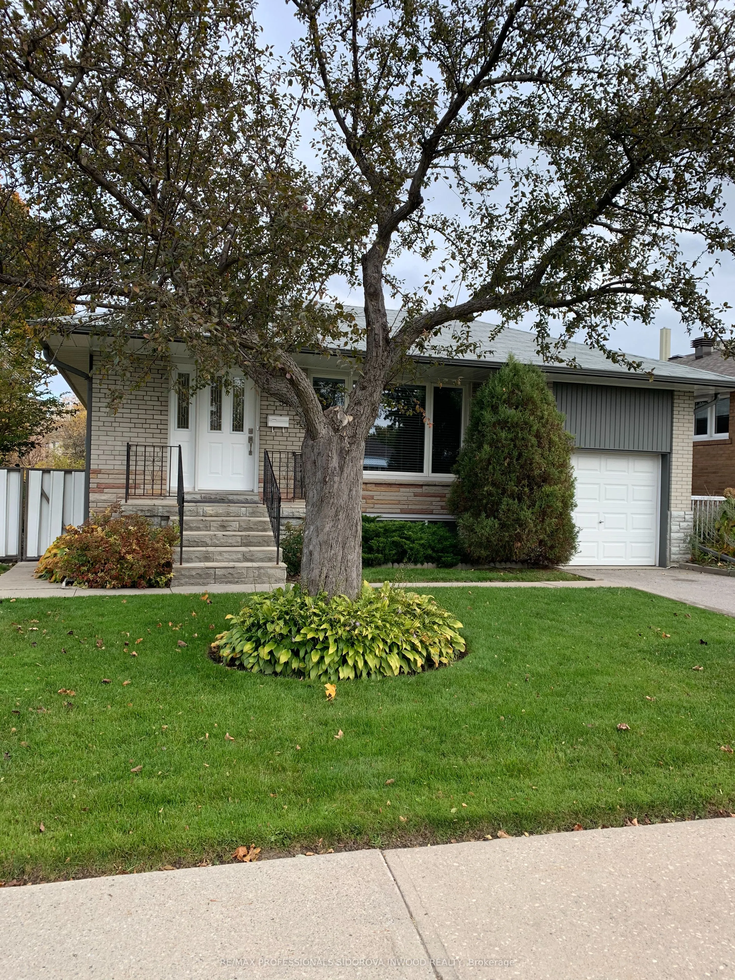 54 Graylee Avenue, #Main