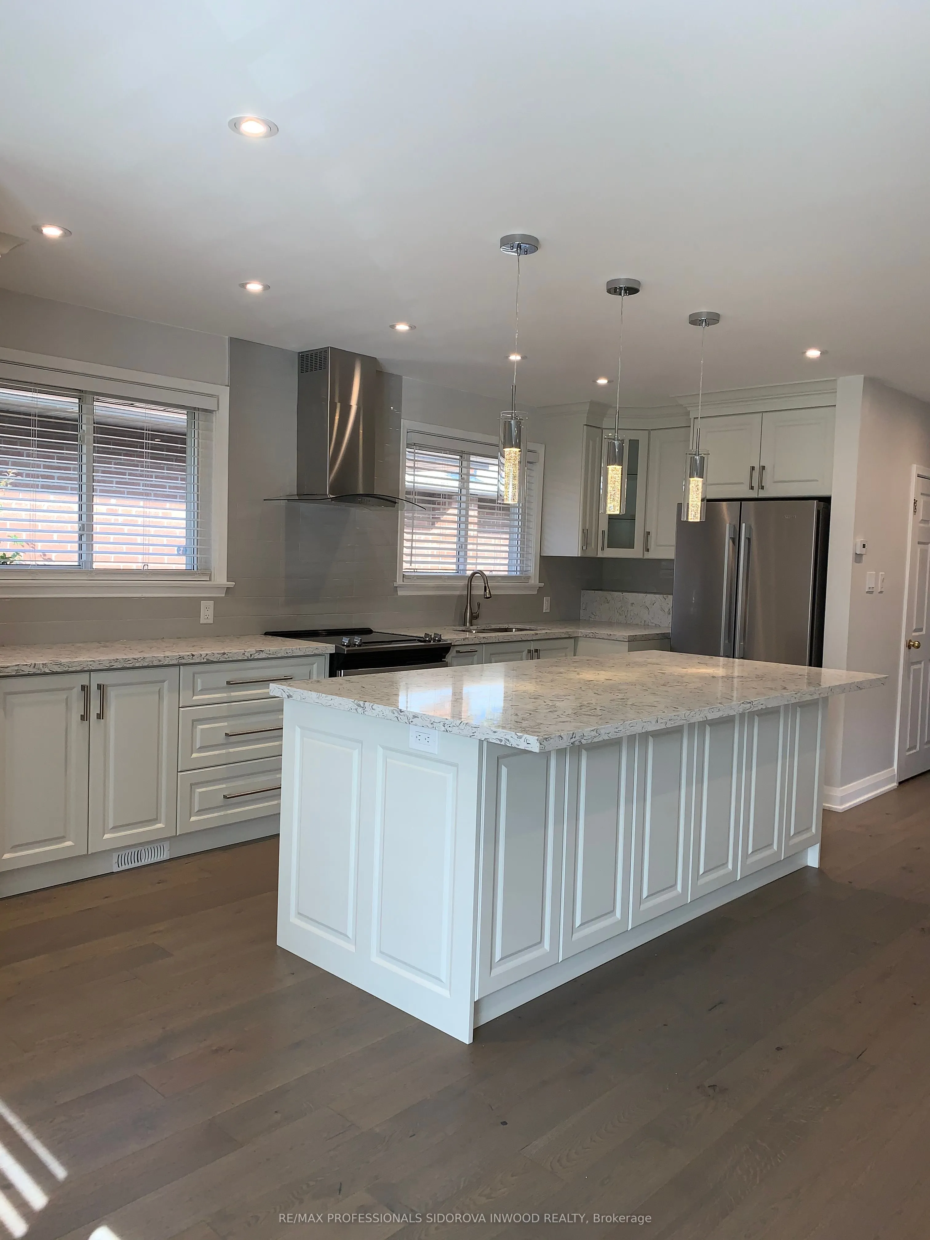 54 Graylee Avenue, #Main