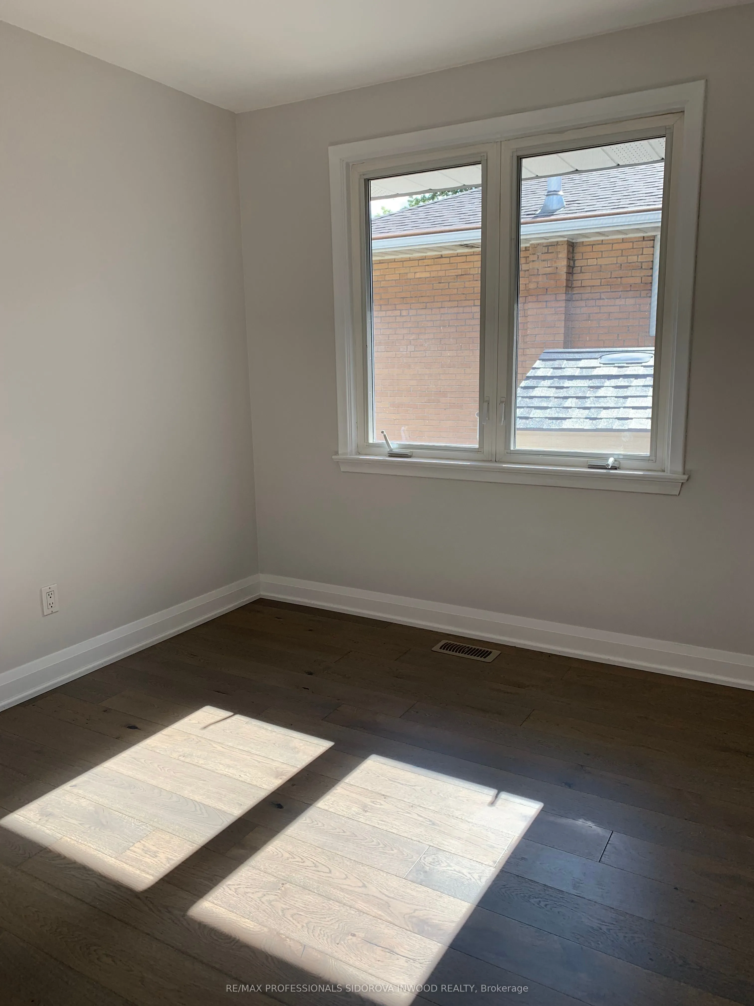 54 Graylee Avenue, #Main