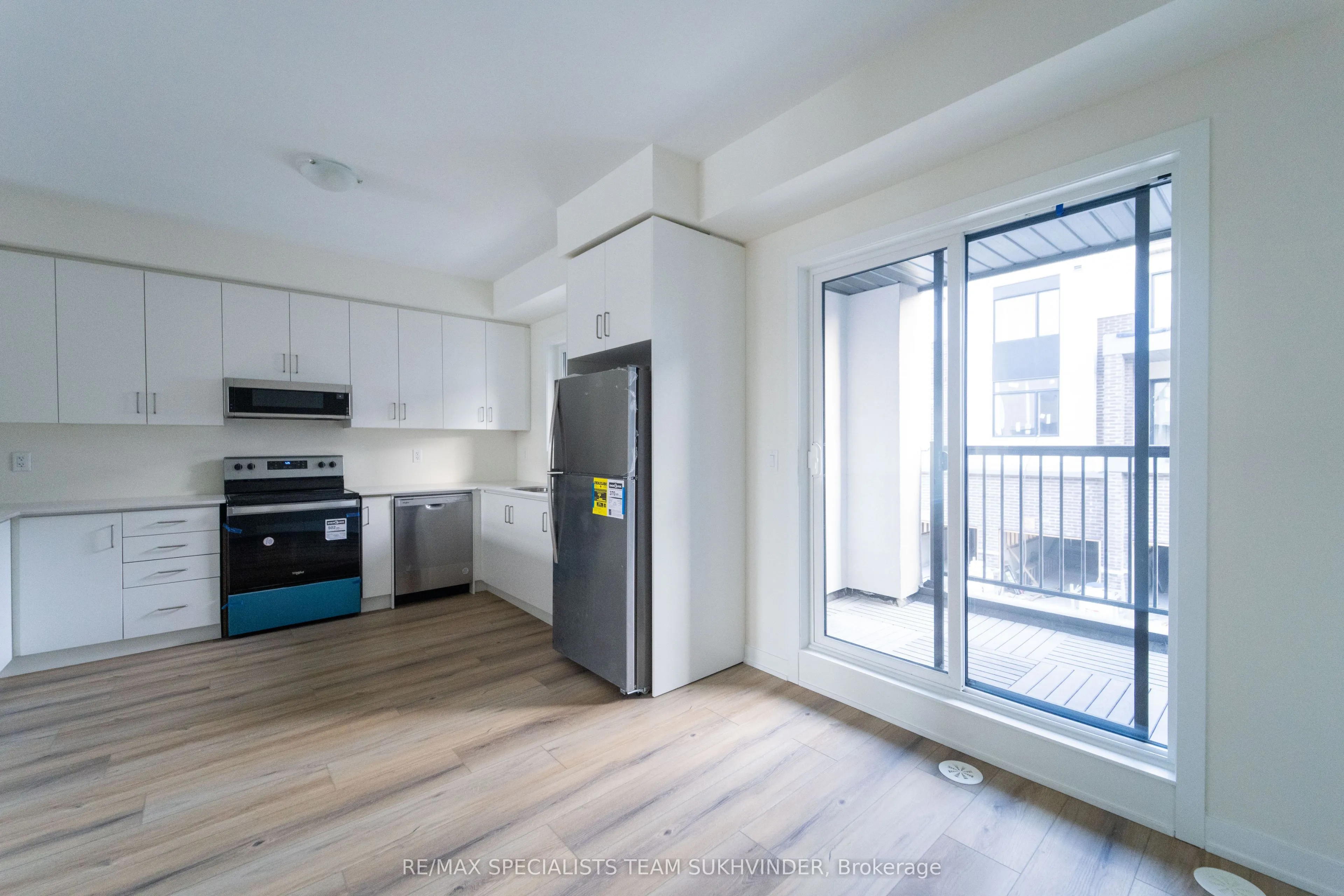 1695 Dersan Street, #808