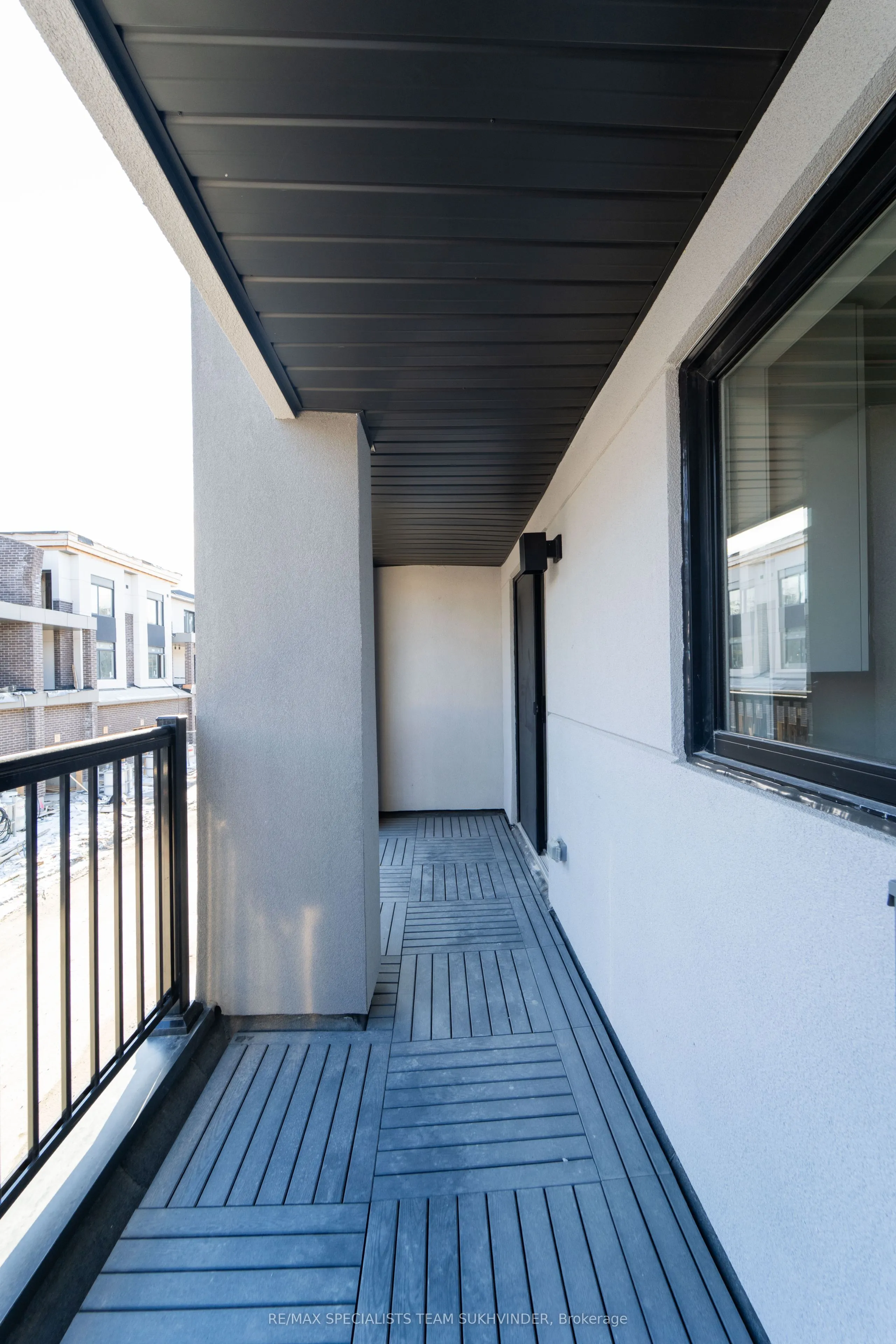 1695 Dersan Street, #808