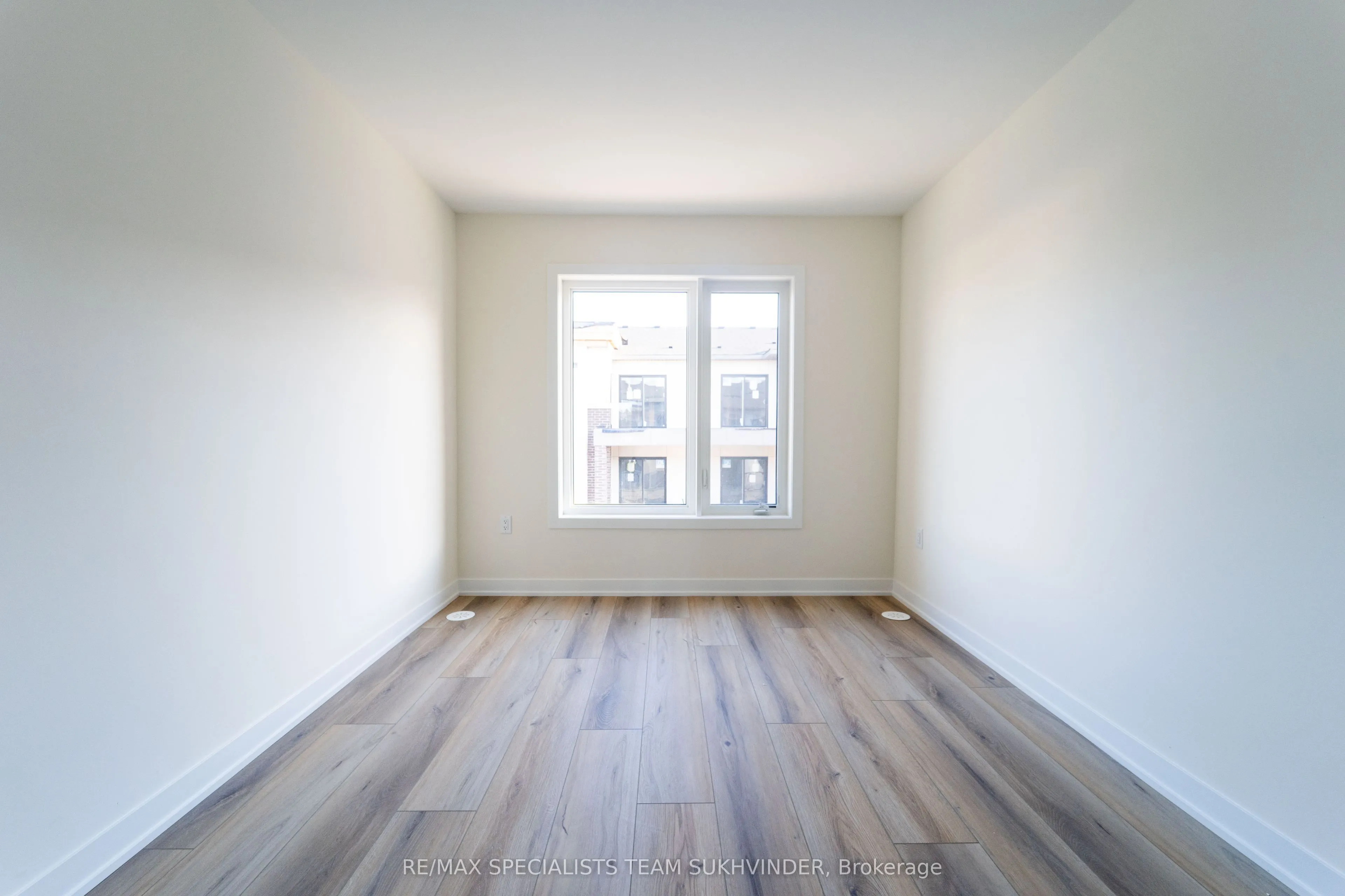 1695 Dersan Street, #808