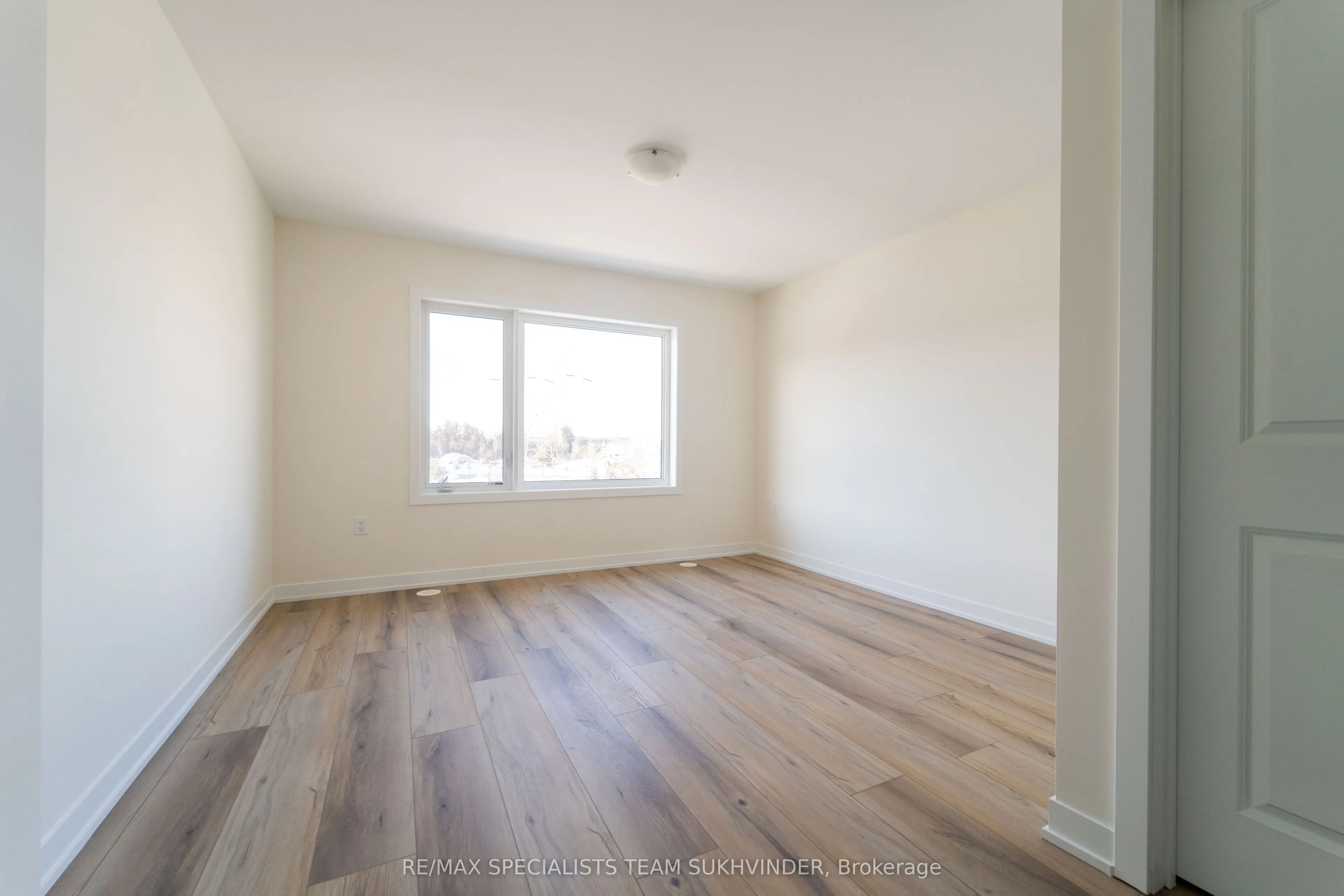 1695 Dersan Street, #808