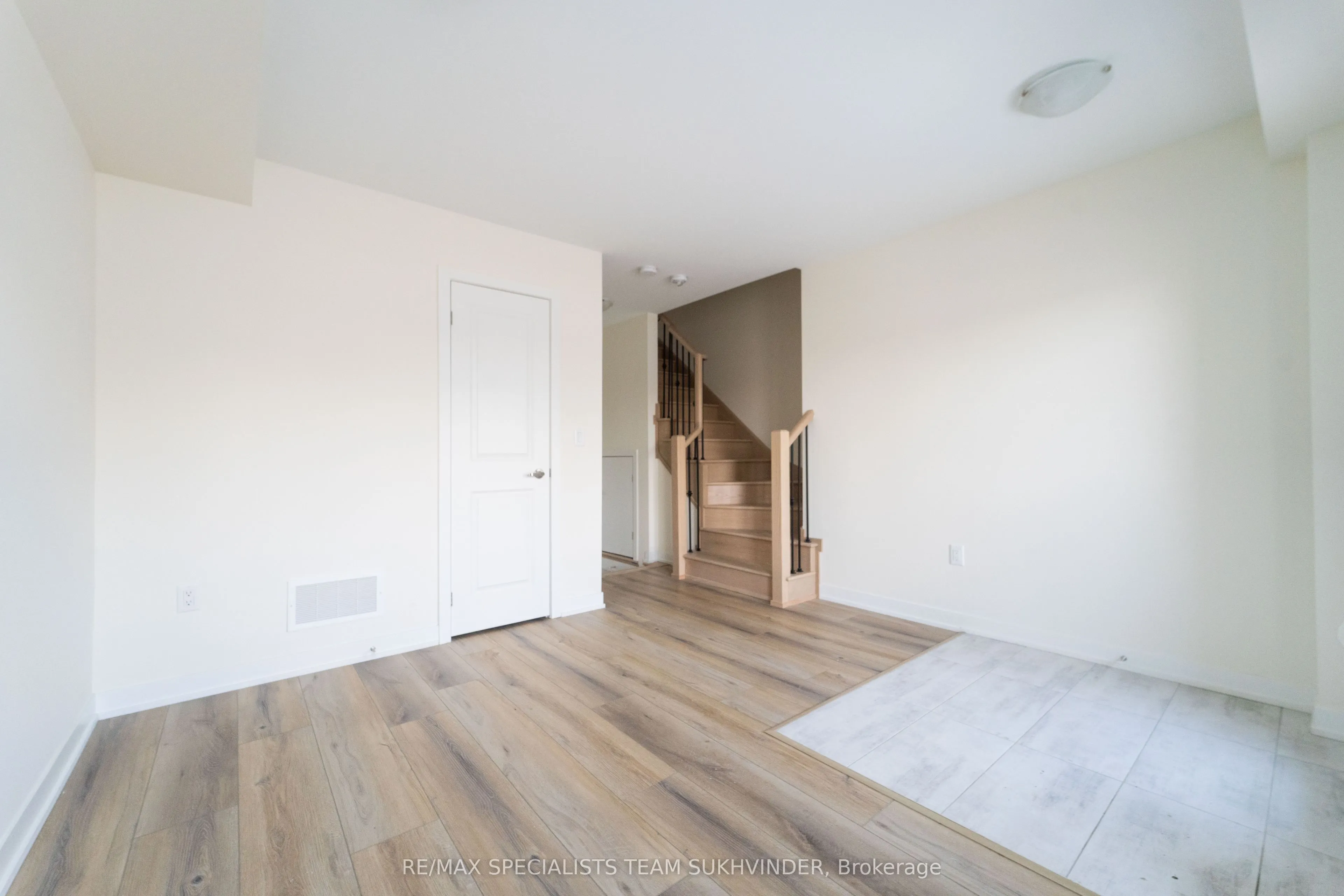 1695 Dersan Street, #808