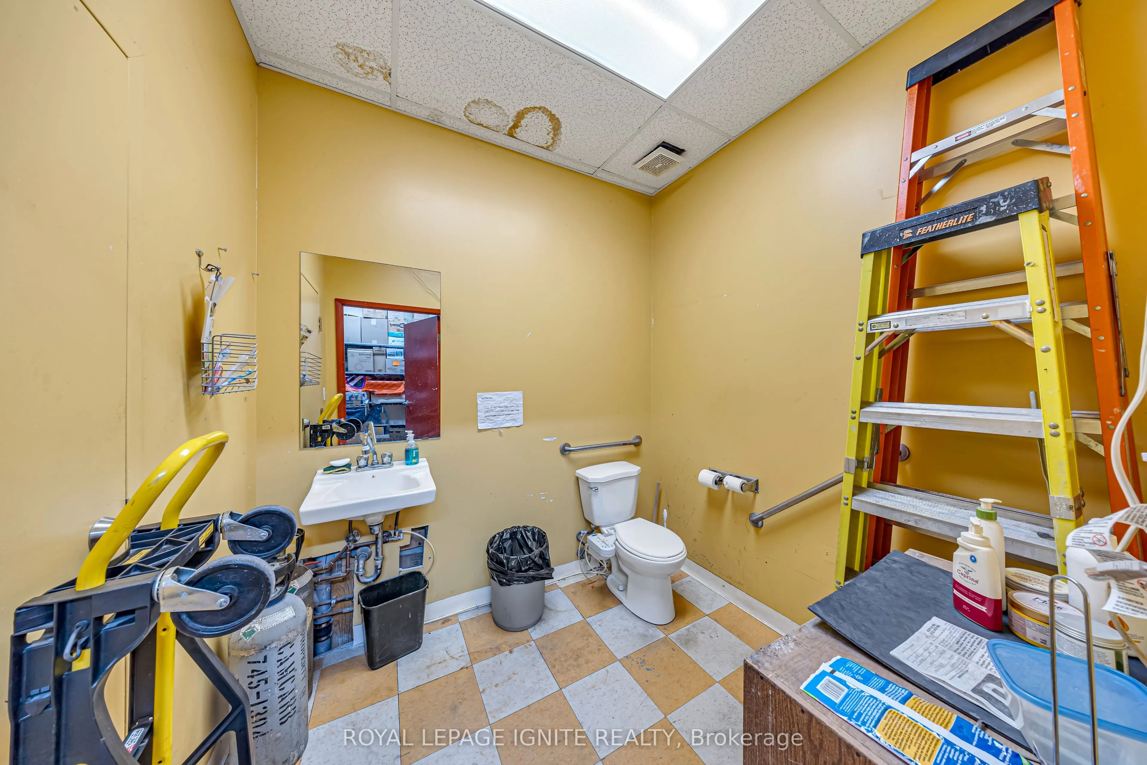 2650 Lawrence Avenue E, #8