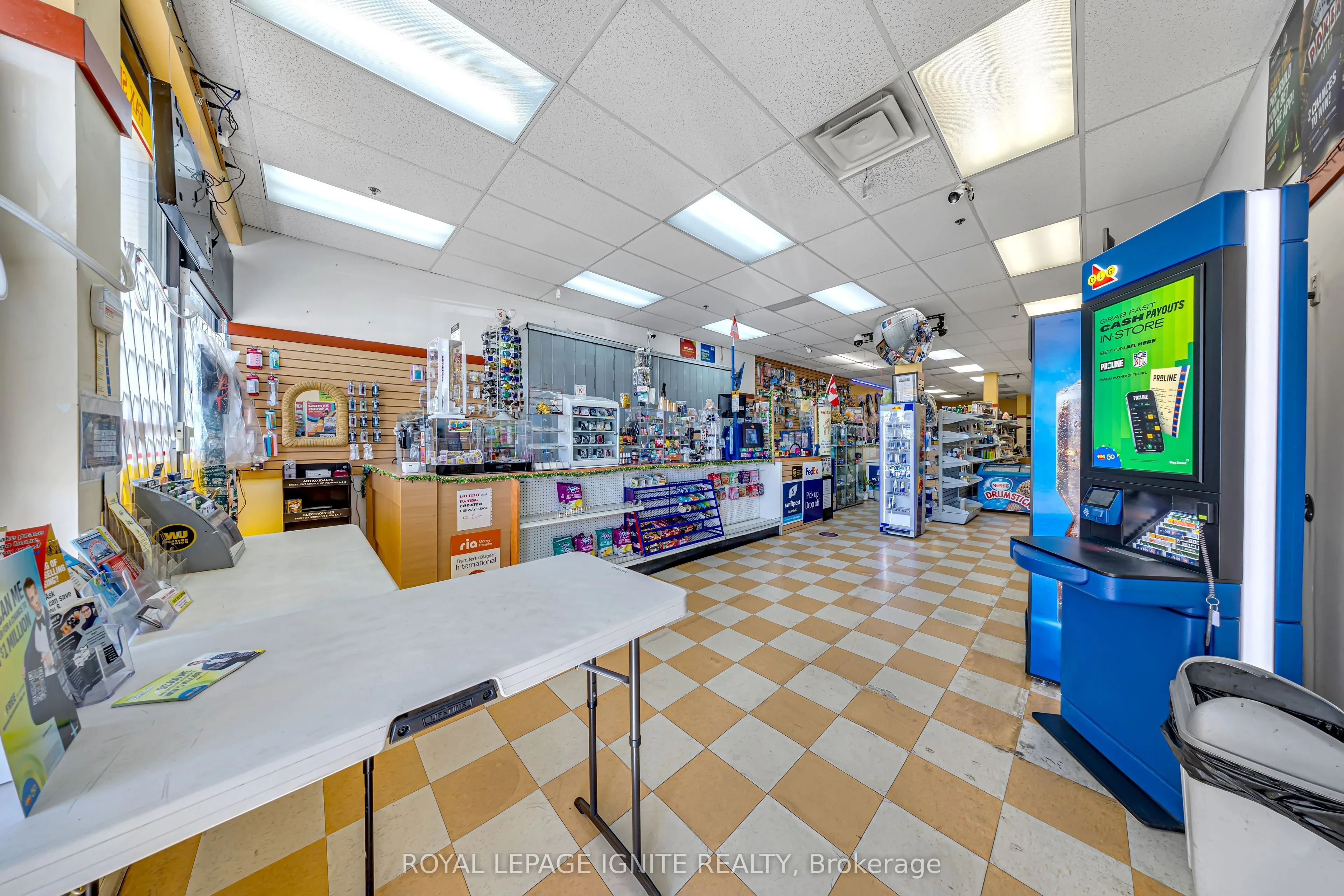 2650 Lawrence Avenue E, #8
