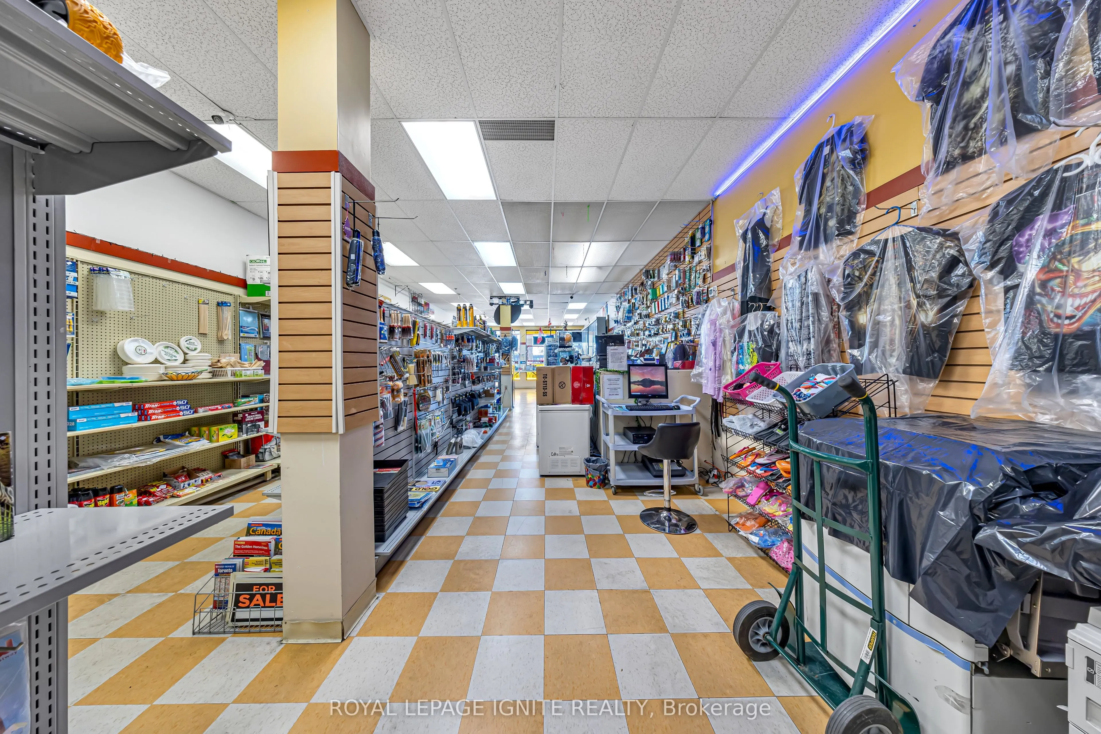 2650 Lawrence Avenue E, #8