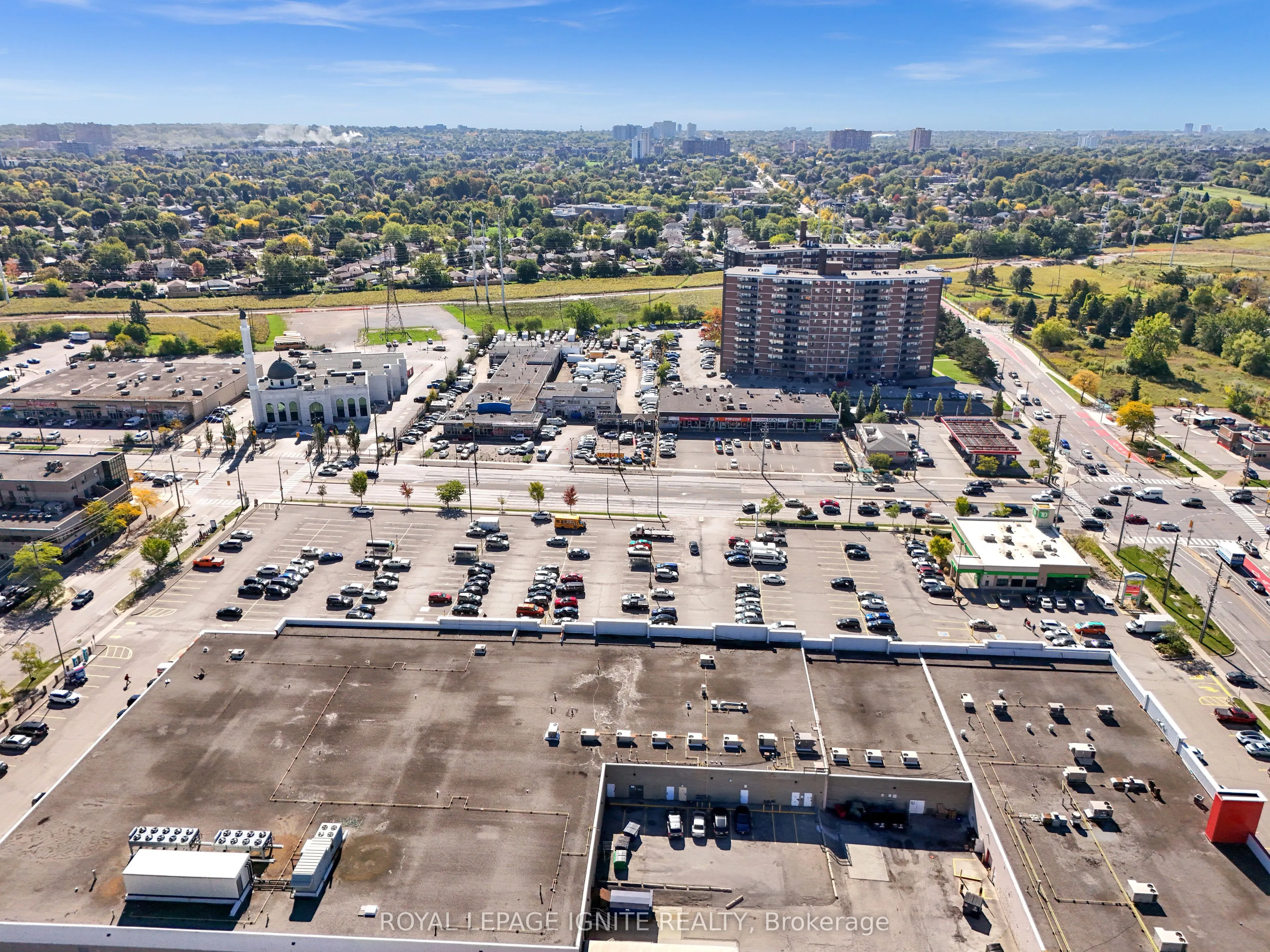 2650 Lawrence Avenue E, #8