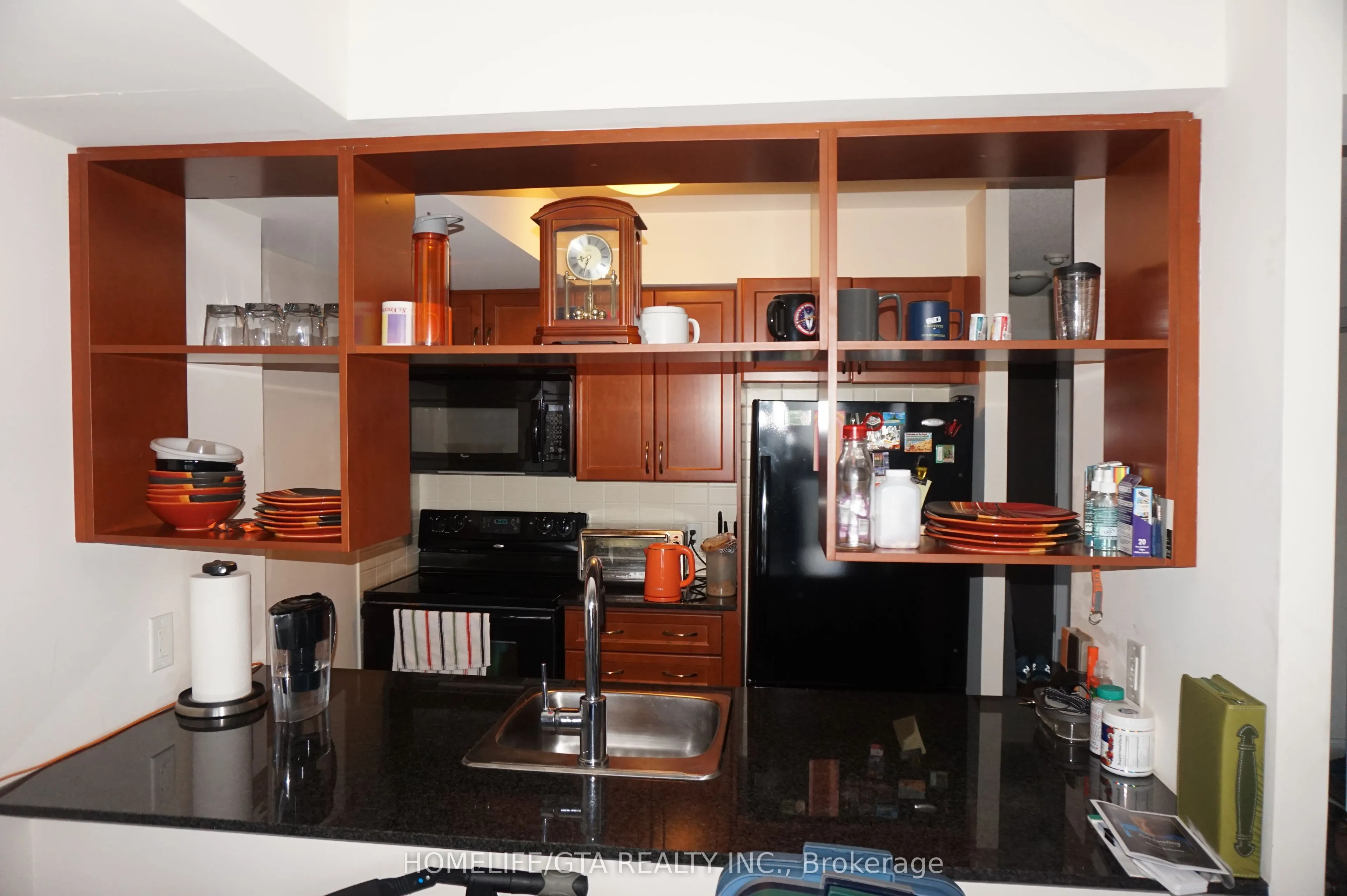 135 Village Green Square, #2121